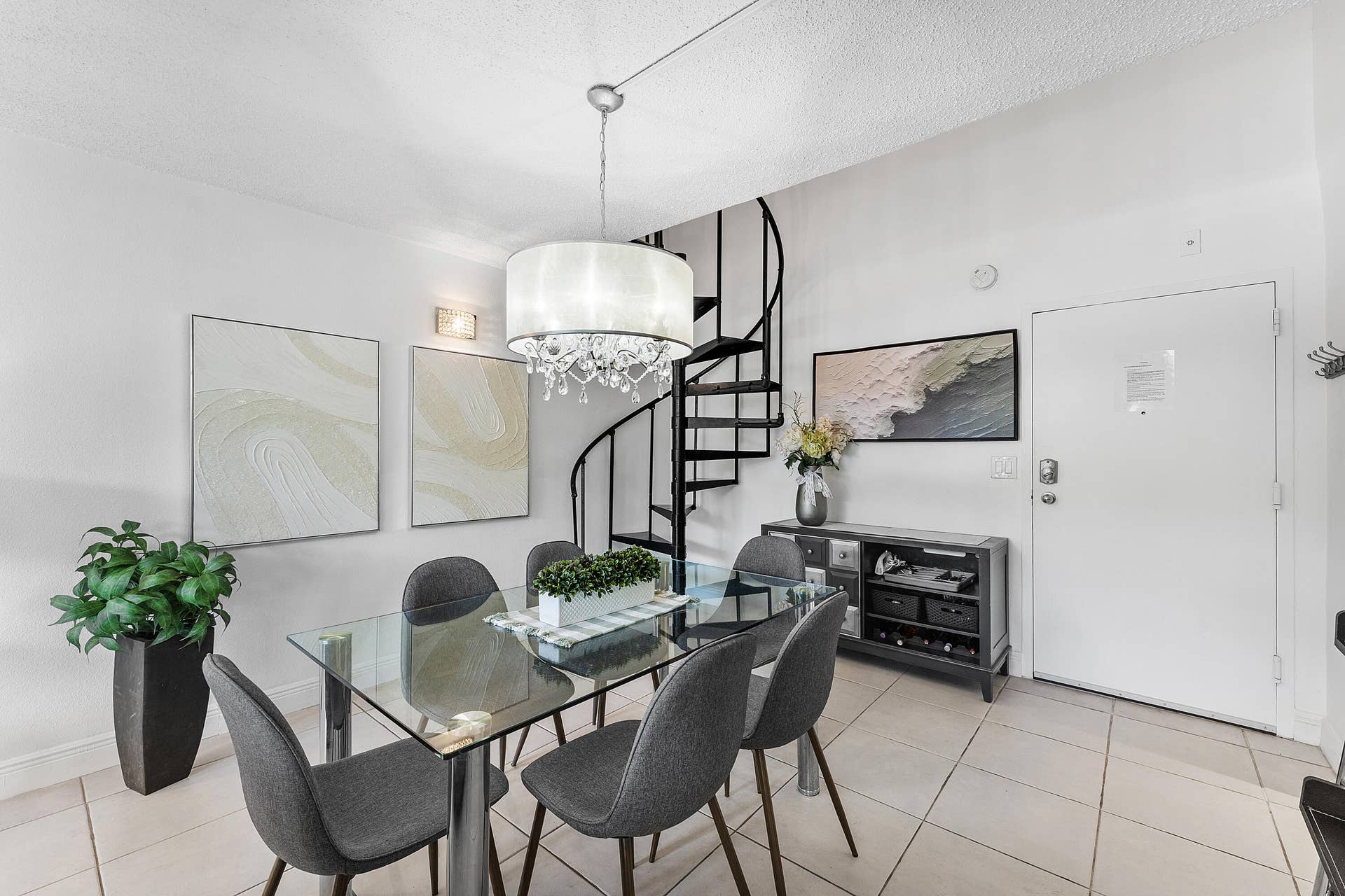 008-1830EmbassyDrive-112-WestPalmBeach-F