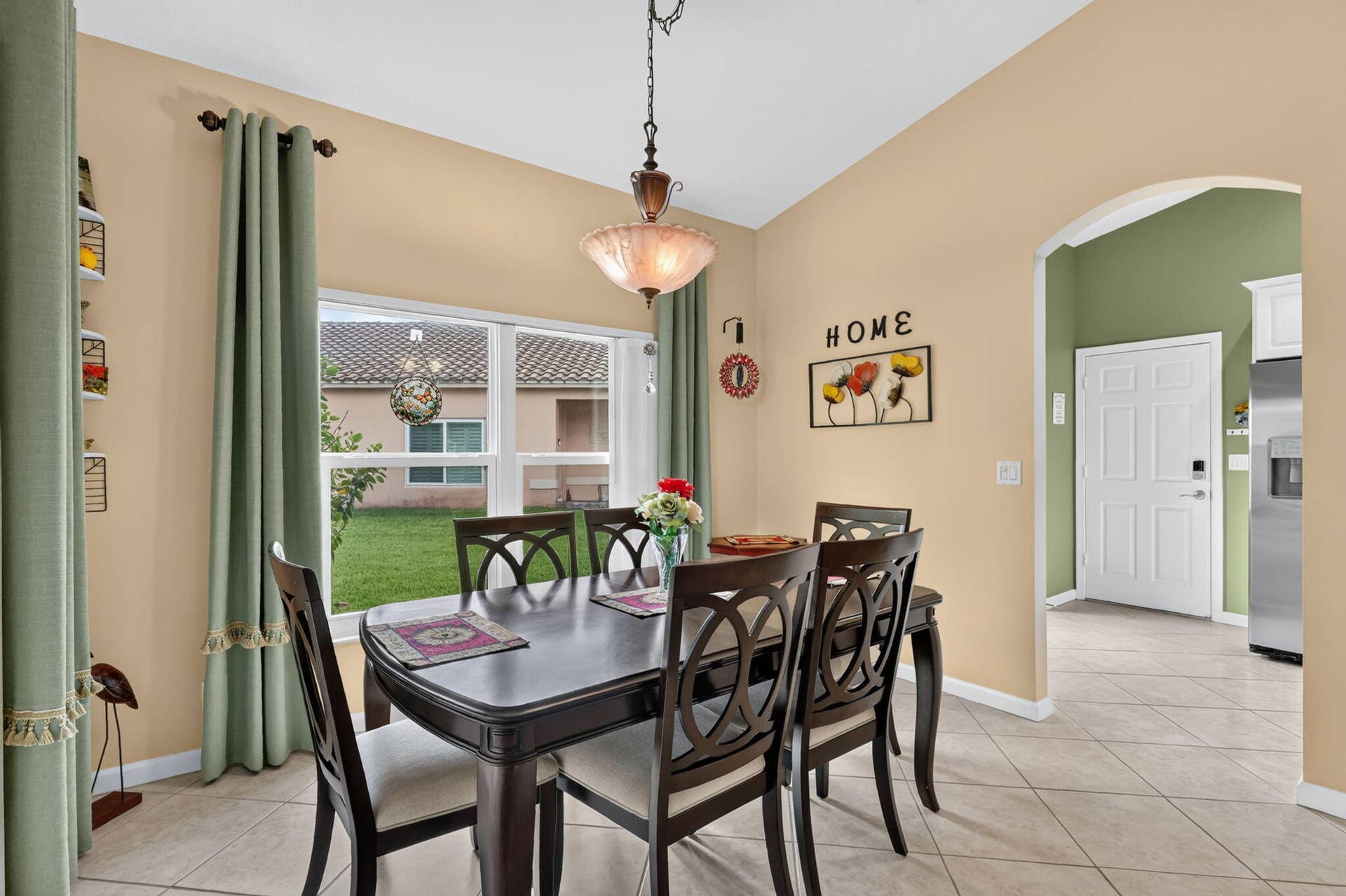 109 NW BAYCREST Court, Port St Lucie, FL 34986 Dining Room and Kitchen