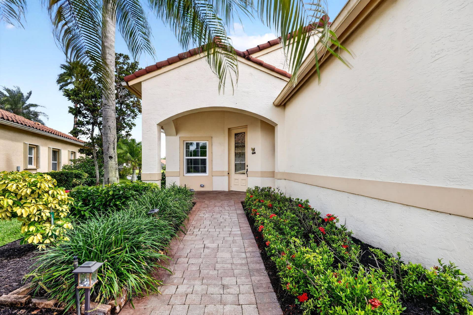 109 NW BAYCREST Court, Port St Lucie, FL 34986 Front Walkway