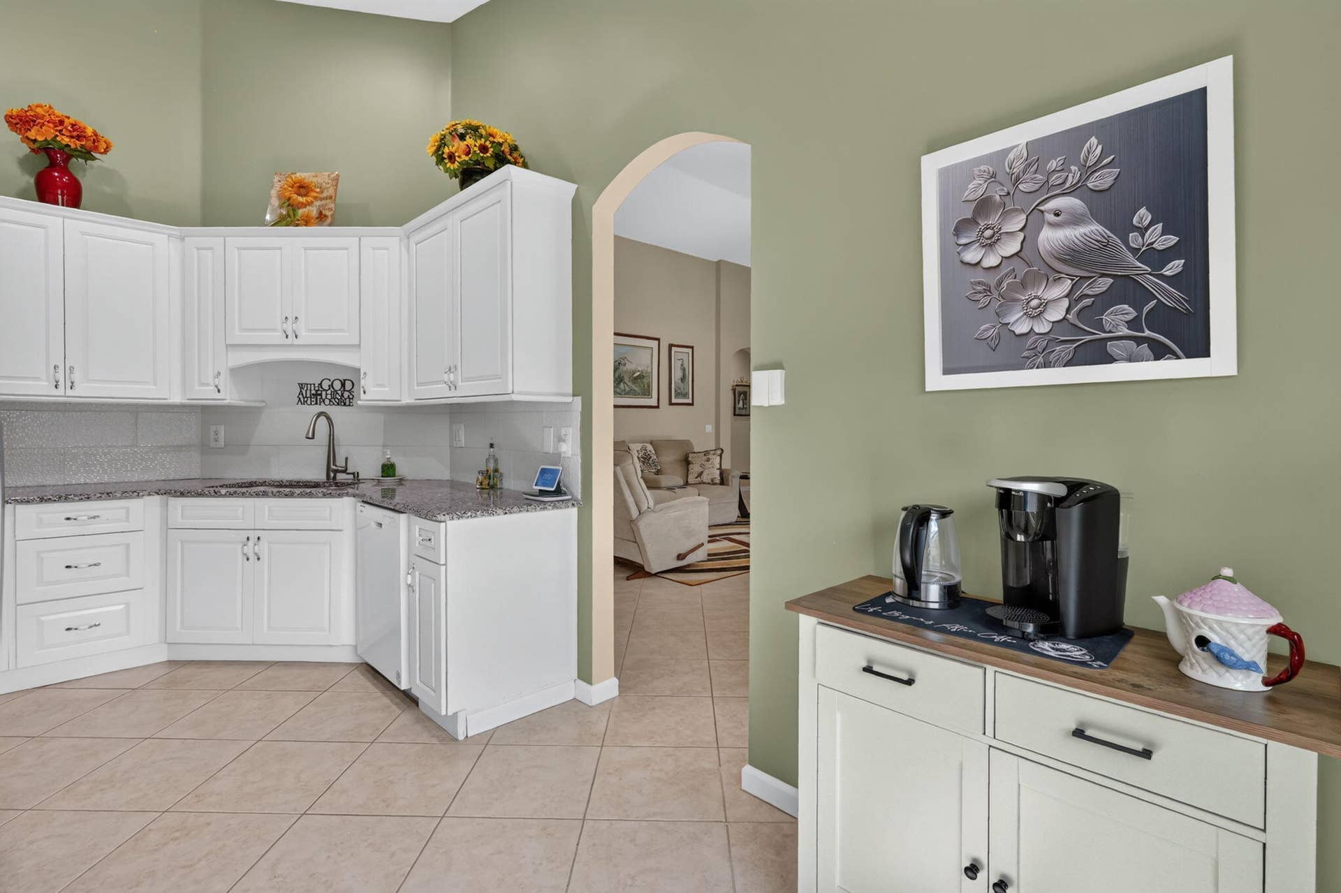 109 NW BAYCREST Court, Port St Lucie, FL 34986 Kitchen