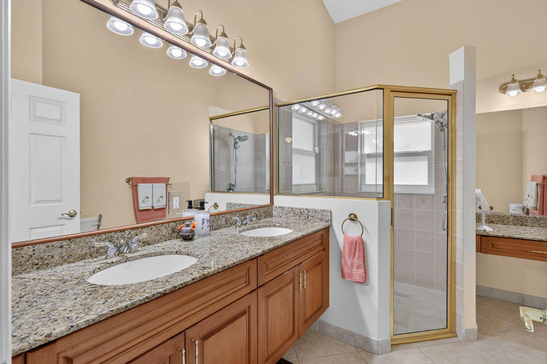 109 NW BAYCREST Court, Port St Lucie, FL 34986 Main Bathroom
