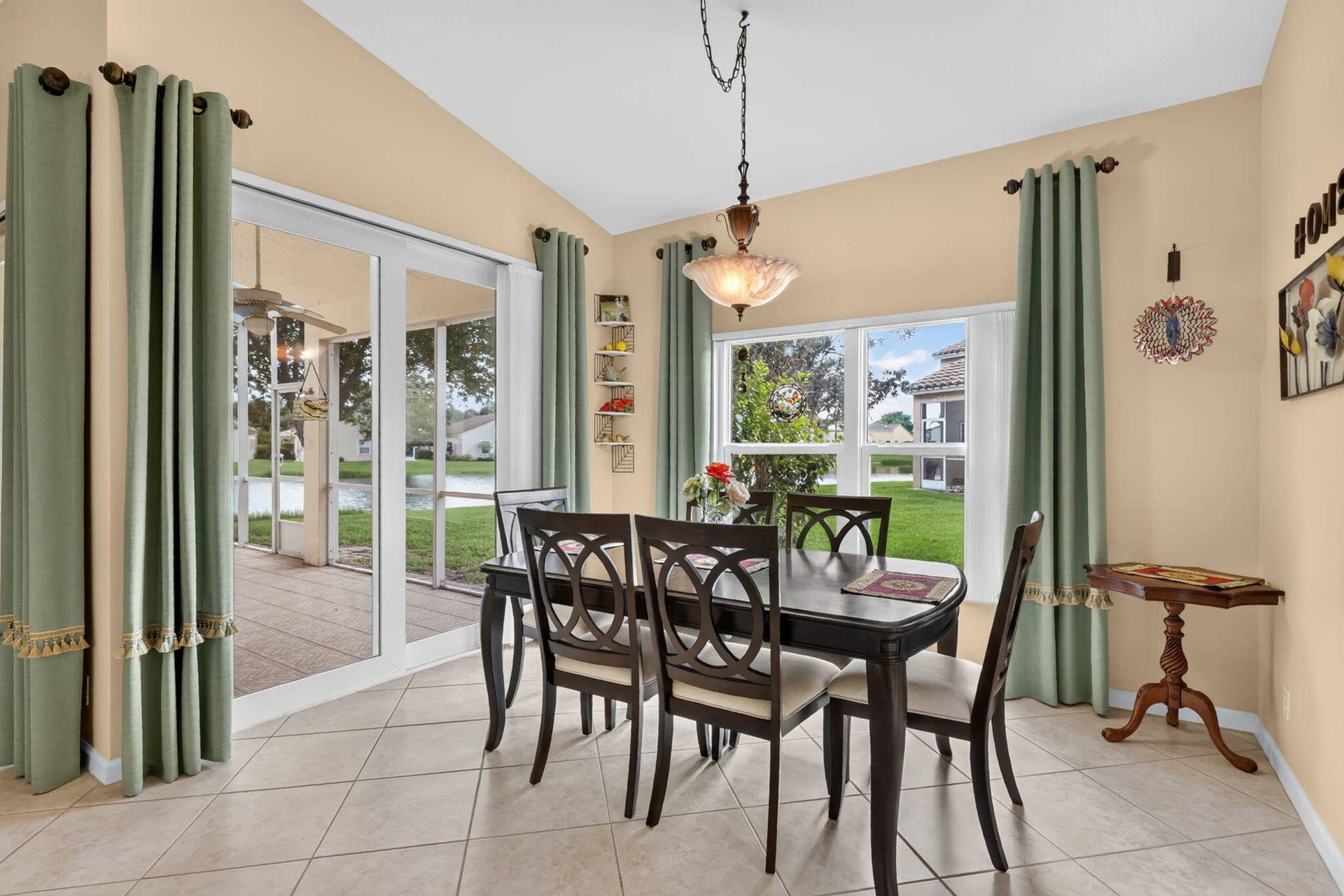109 NW BAYCREST Court, Port St Lucie, FL 34986 Dining Room and Lakeview