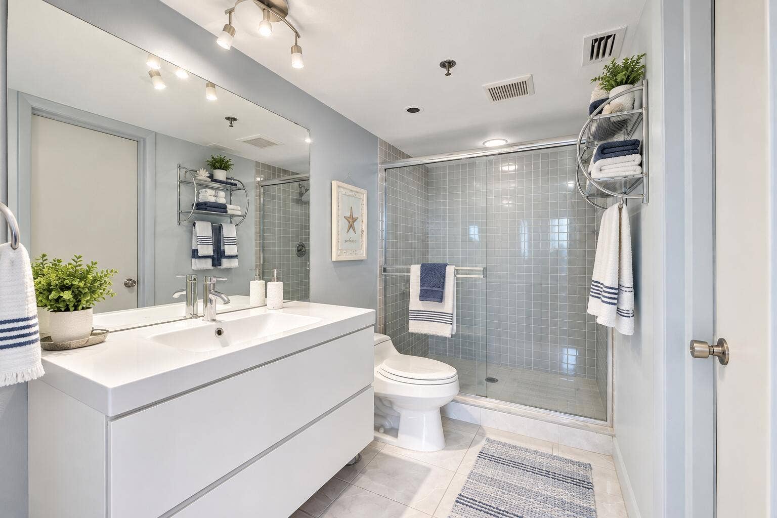 Main full bath