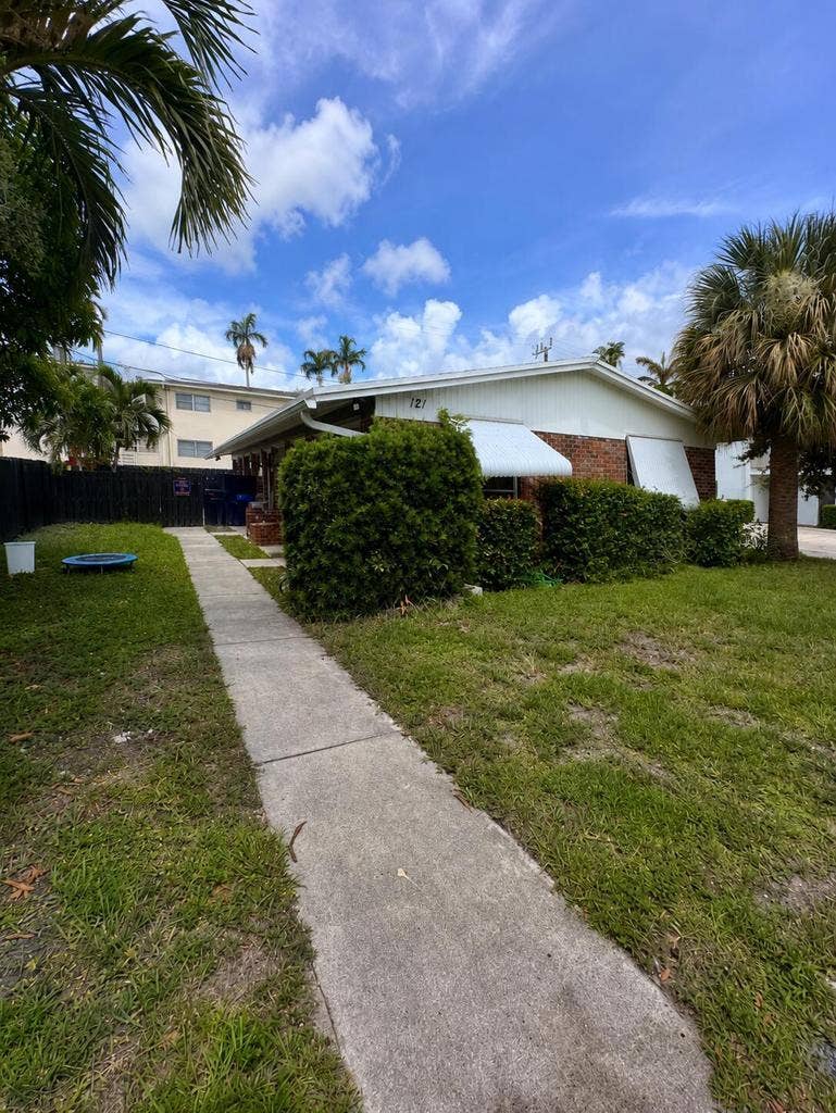 Property photo for 121 Cleveland Street, #2, Palm Springs, FL