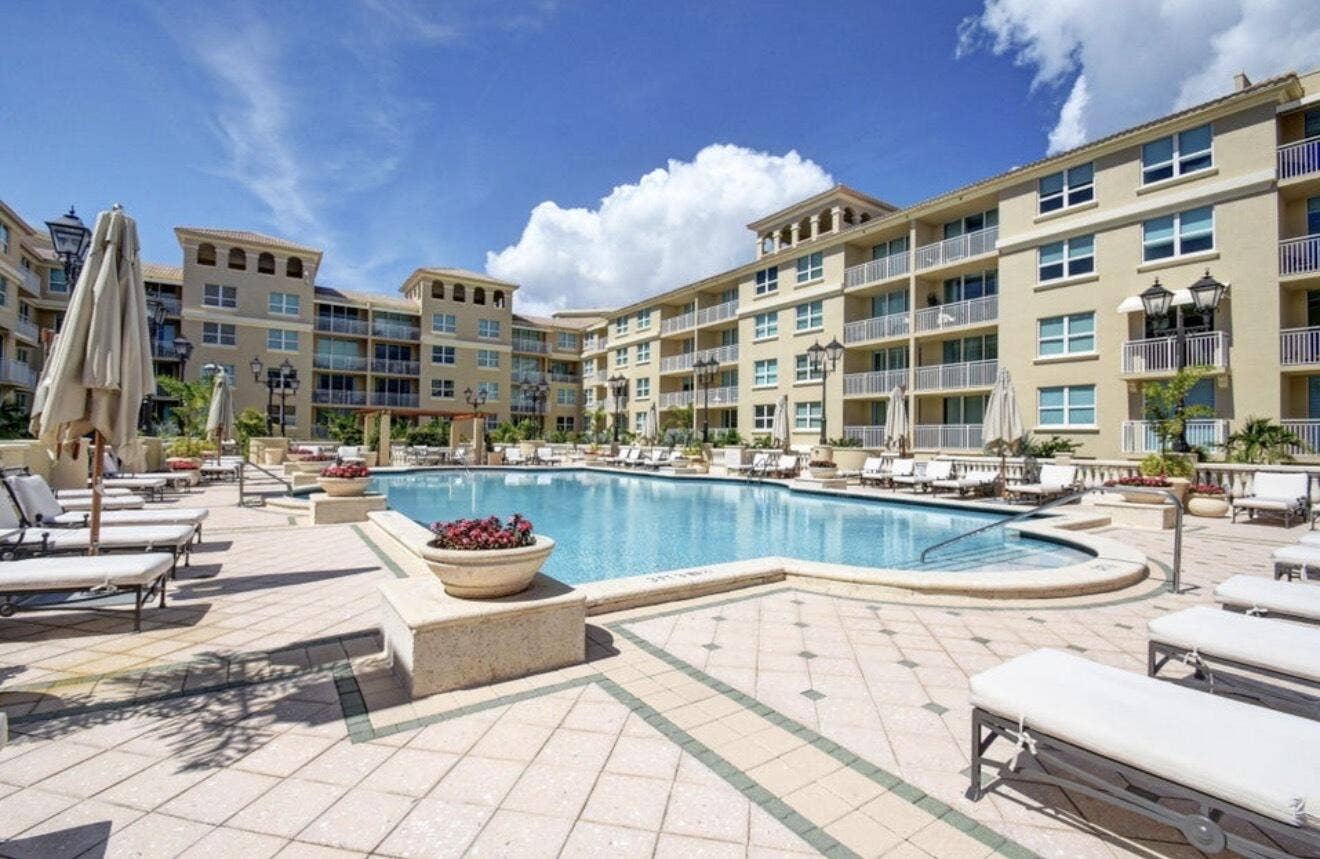 99 SE Mizner Boulevard, #627, Boca Raton, FL 33432 Pool deck