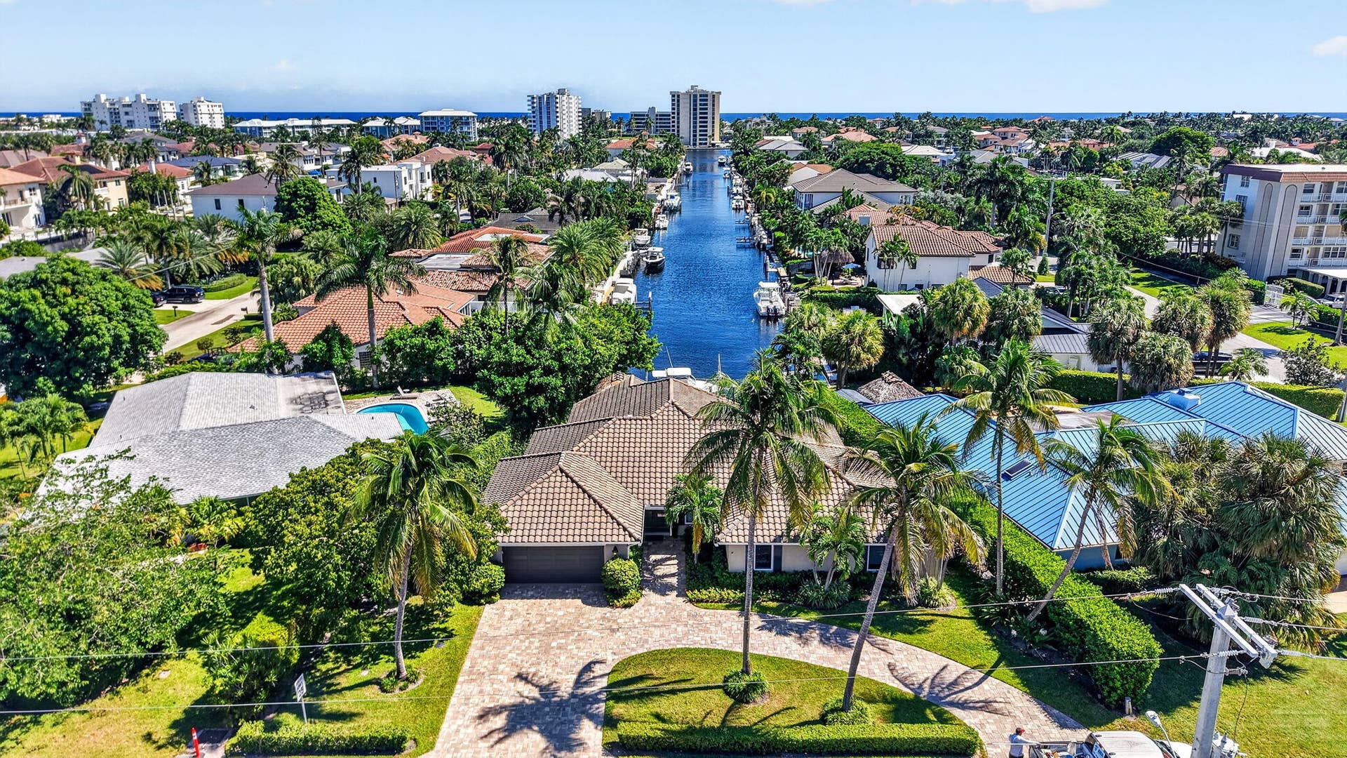 2321 SPANISH Trail, Delray Beach, FL 33483 SPECTACULAR LONG CANAL VIEWS