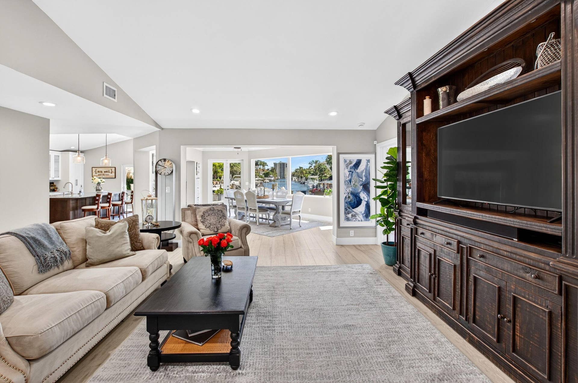 2321 SPANISH Trail, Delray Beach, FL 33483 RELAXING LIVING ROOM