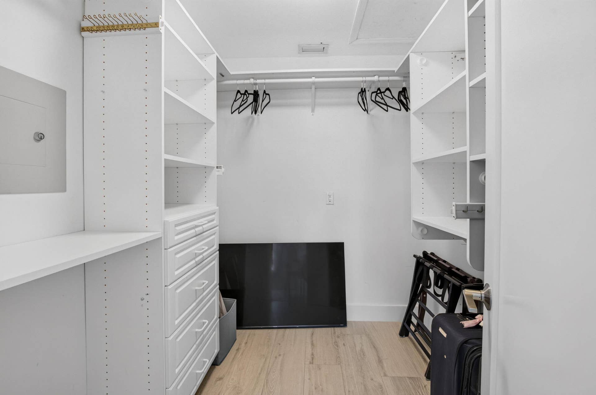 2321 SPANISH Trail, Delray Beach, FL 33483 WALK-IN CLOSET TO SECOND BEDROOM