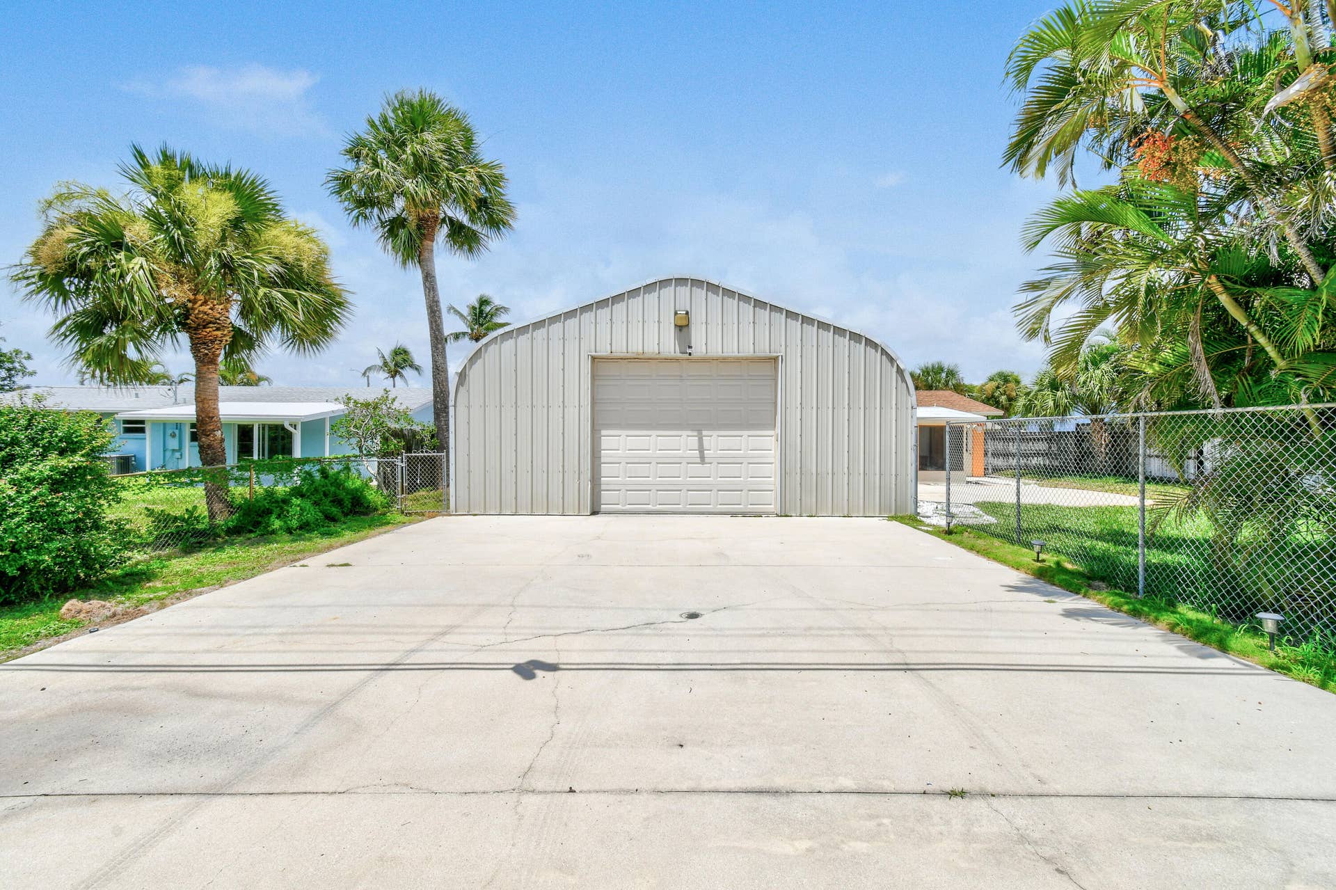19005 SE SOUTHGATE Drive, Tequesta, FL 33469 19005SESouthgateDr(56)