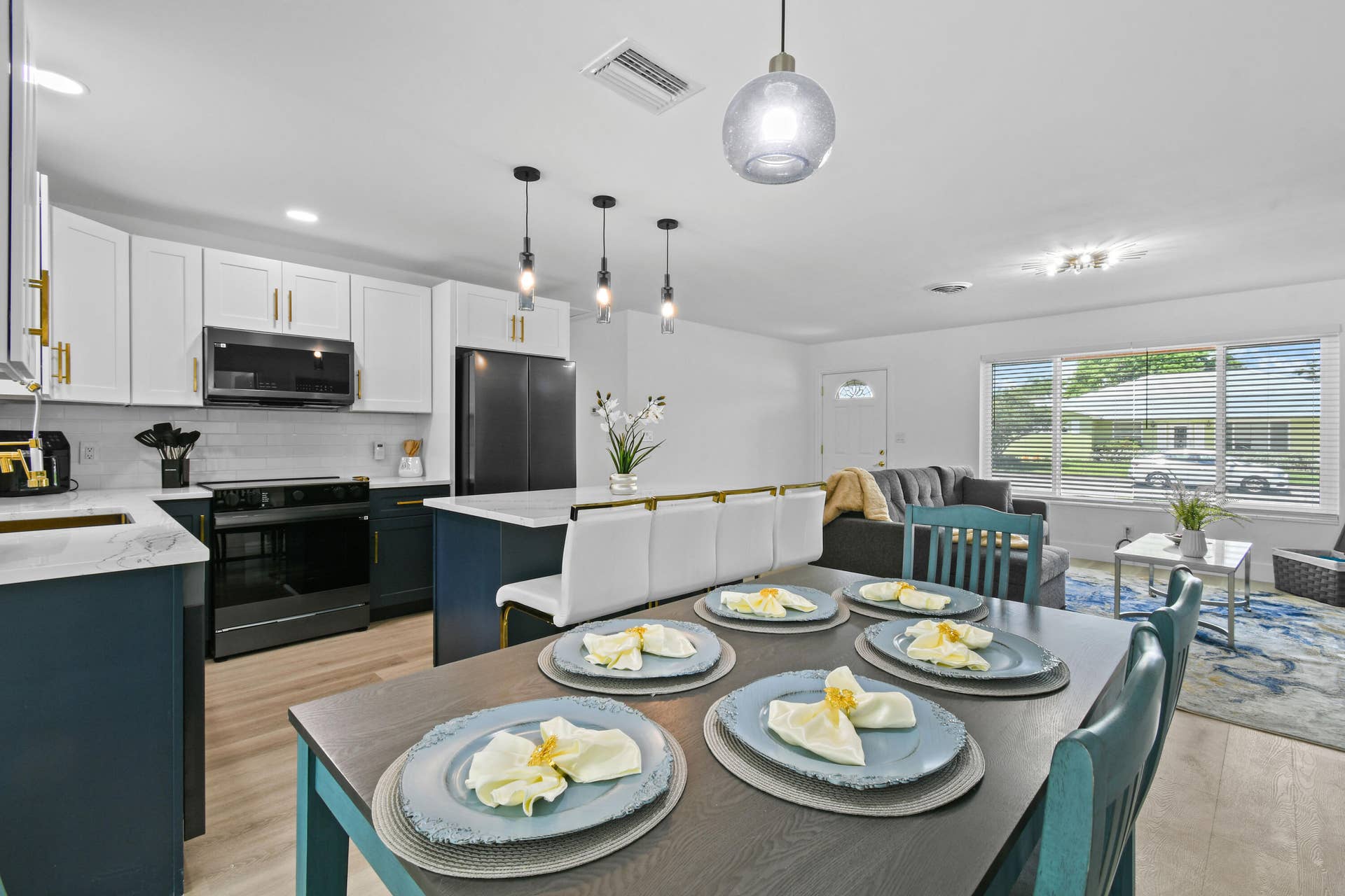 19005 SE SOUTHGATE Drive, Tequesta, FL 33469 19005SESouthgateDr(20)