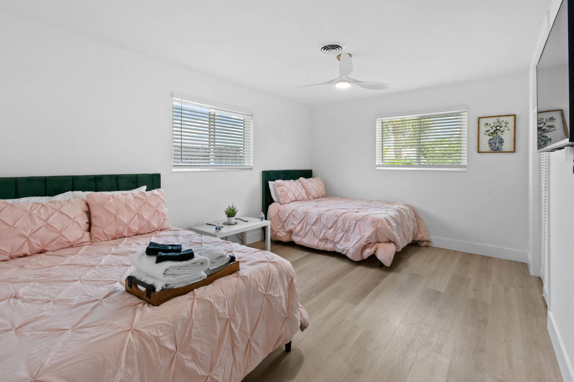 19005 SE SOUTHGATE Drive, Tequesta, FL 33469 19005SESouthgateDr(34)