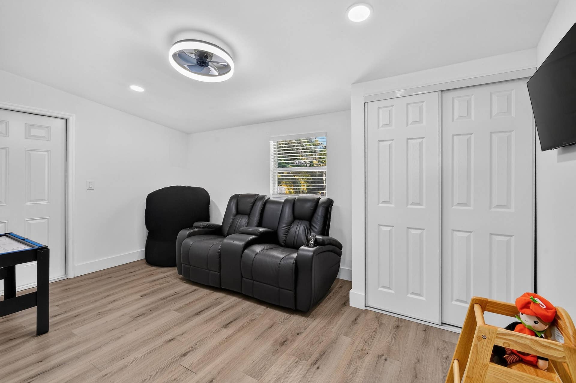 19005 SE SOUTHGATE Drive, Tequesta, FL 33469 19005SESouthgateDr2026(32)