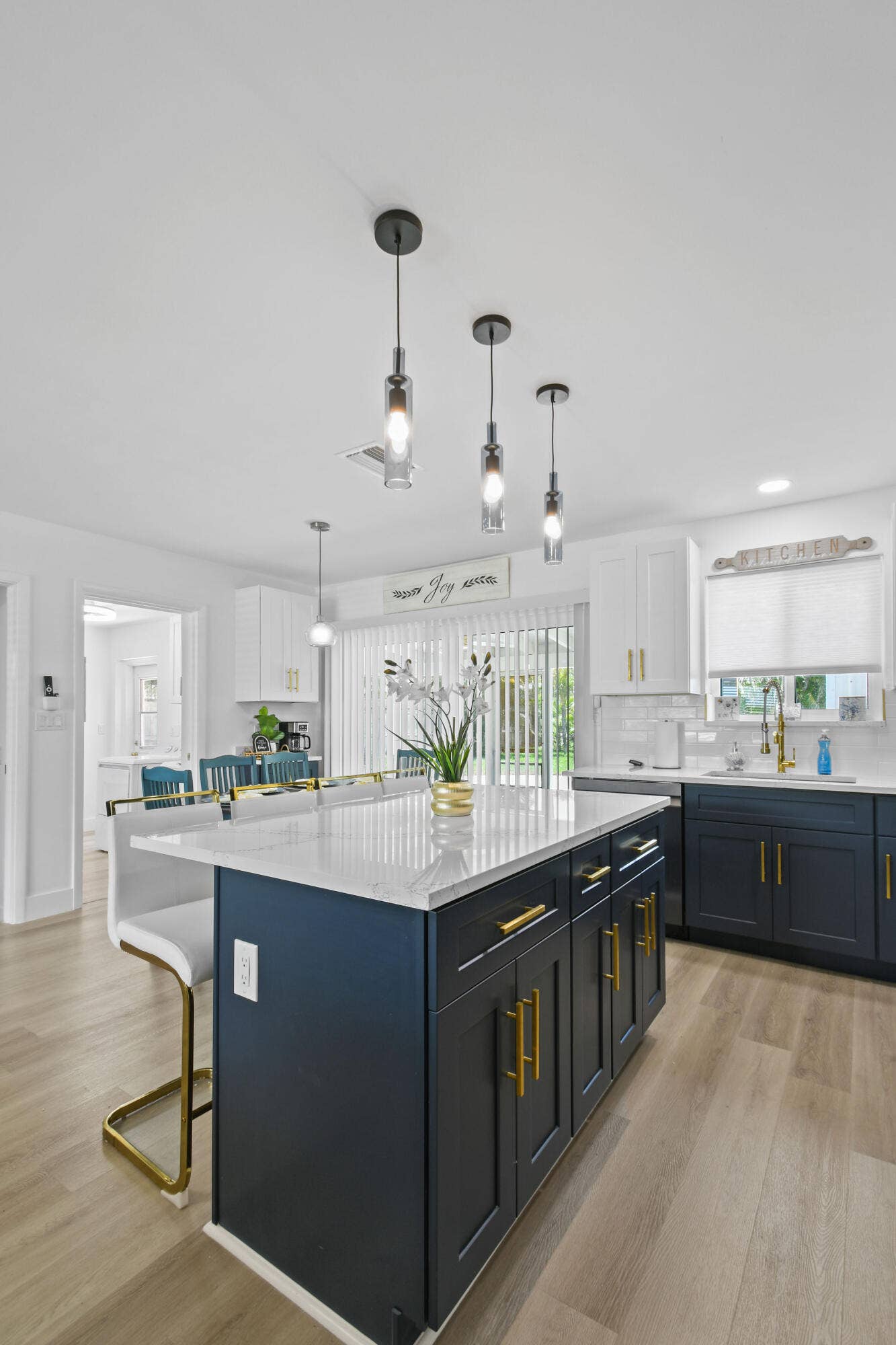 19005 SE SOUTHGATE Drive, Tequesta, FL 33469 19005SESouthgateDr(17)