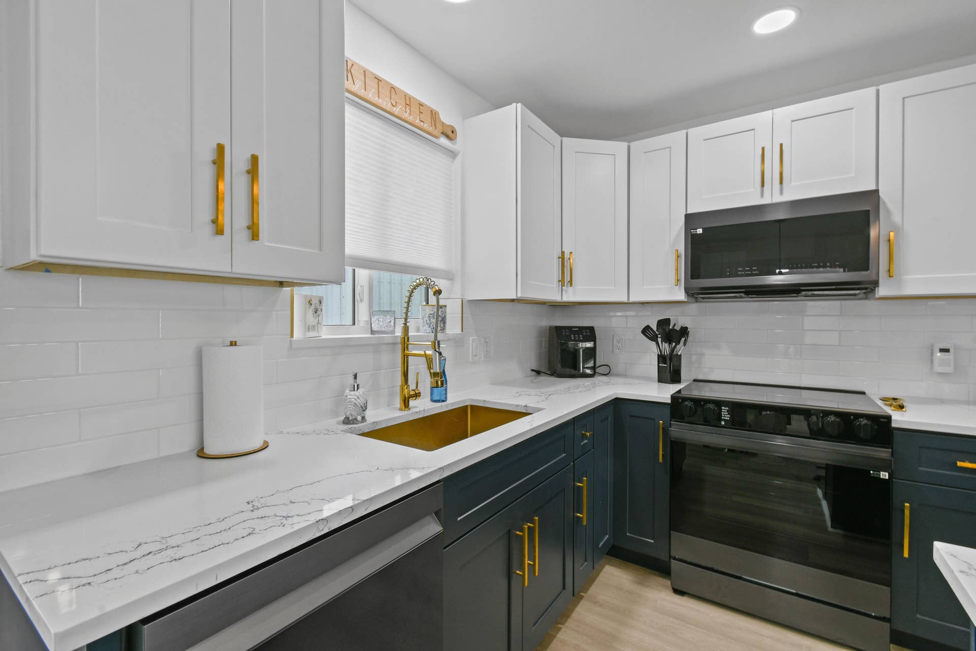 19005 SE SOUTHGATE Drive, Tequesta, FL 33469 19005SESouthgateDr(15)