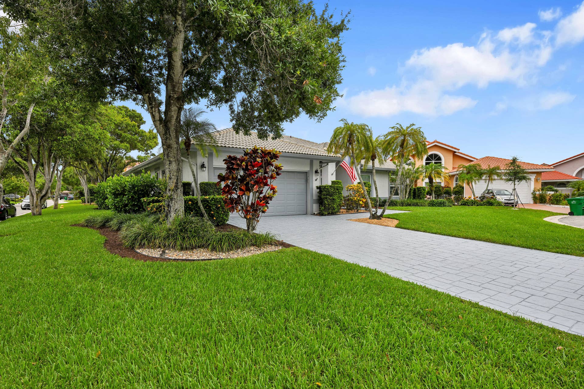 2100 Oakmont Terrace 00001