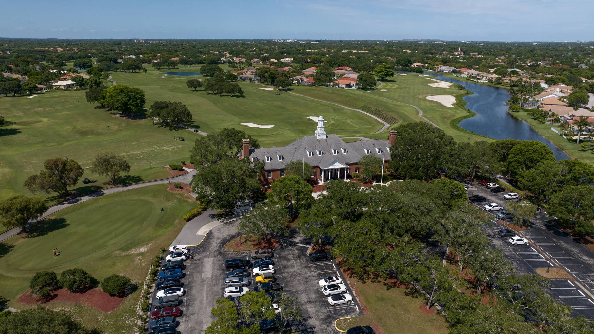 2100 Oakmont_aerial_-17