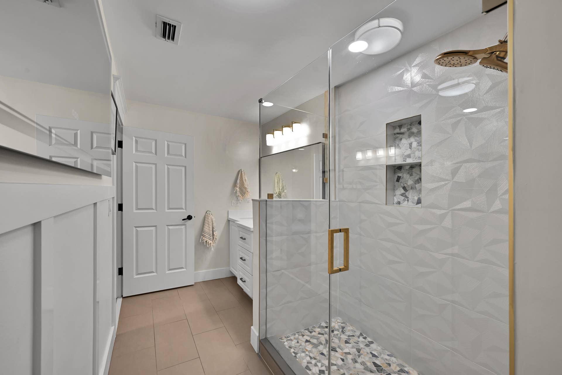2100 Oakmont Terrace 00044
