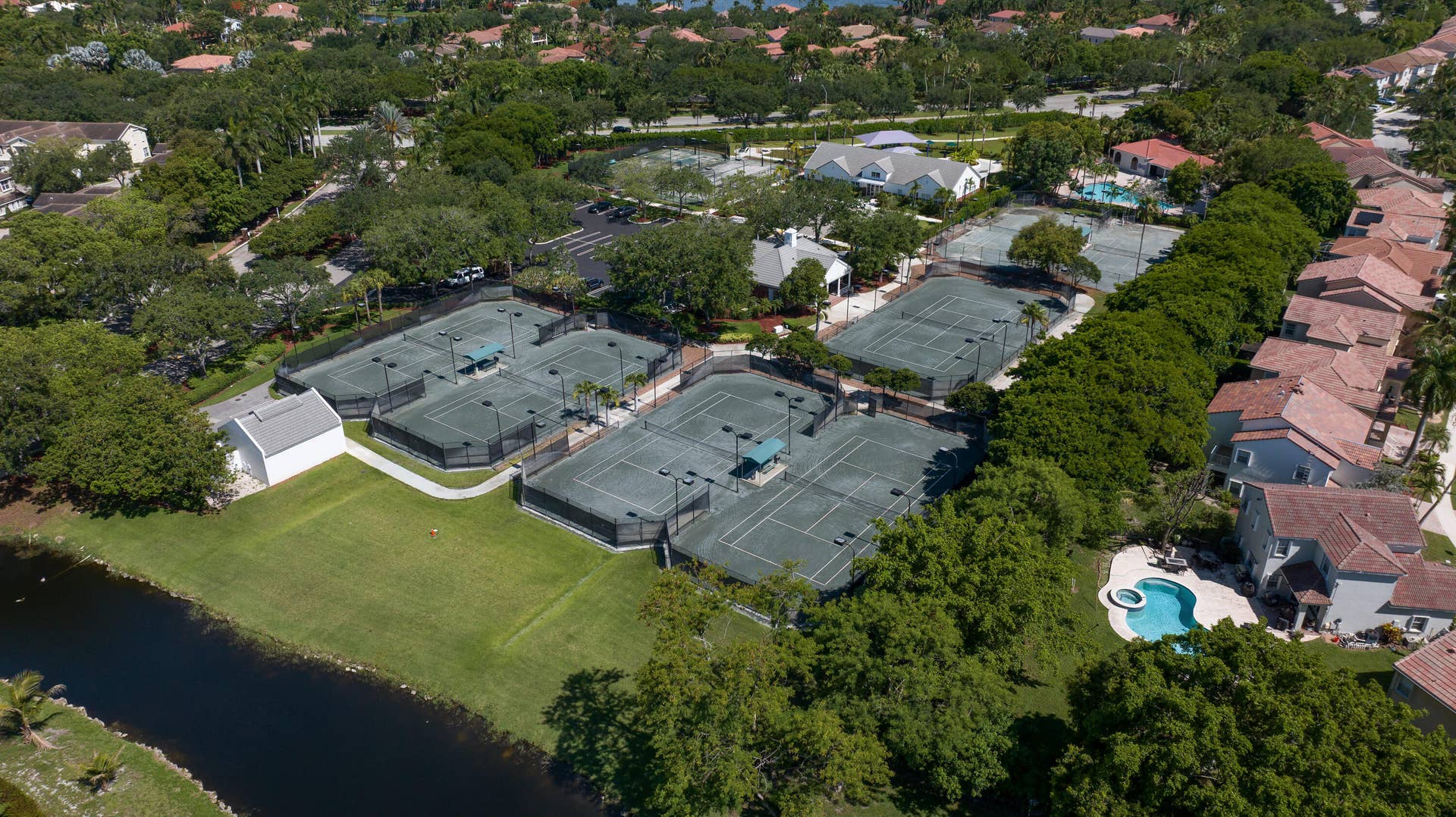 2100 Oakmont_aerial_-23