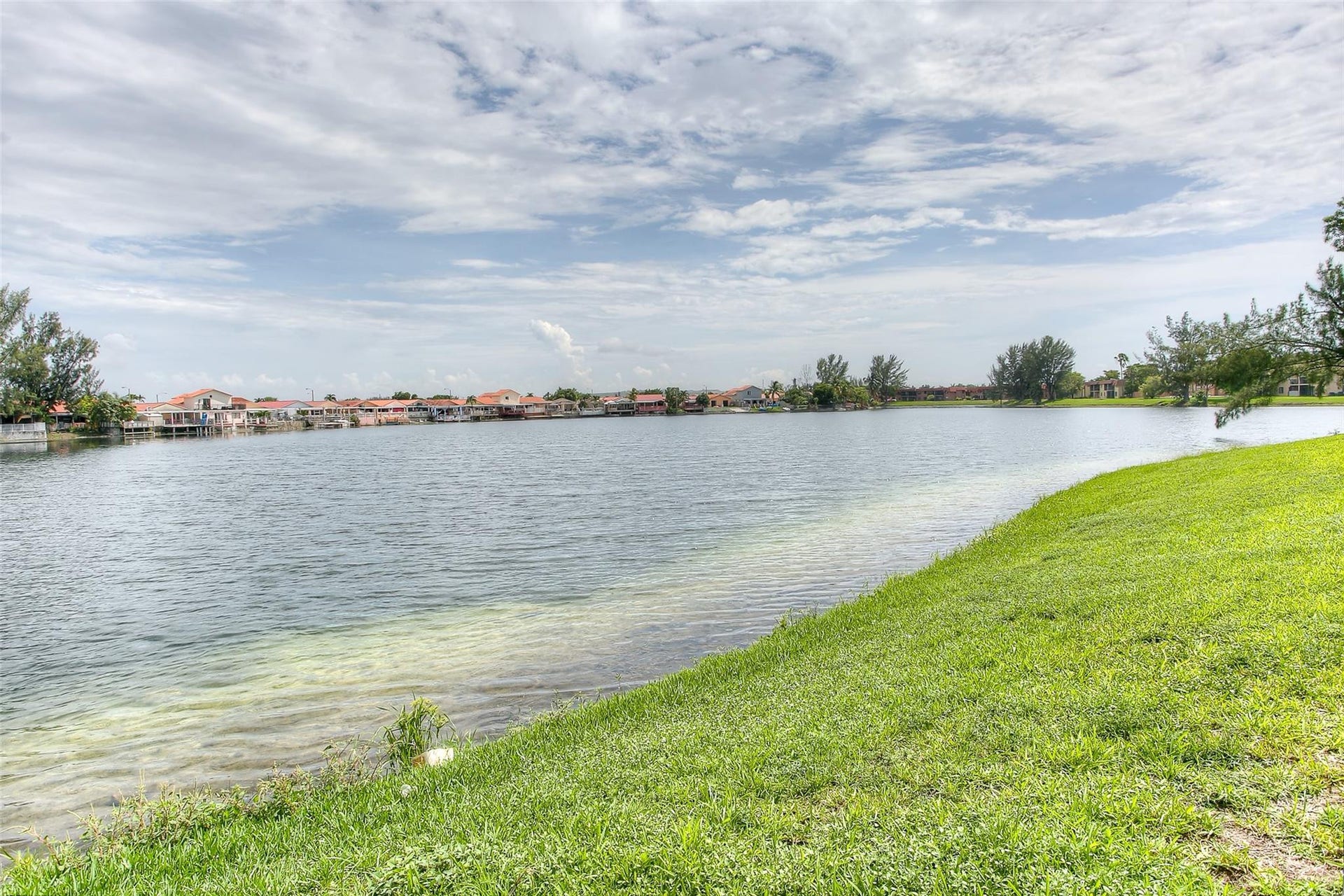 2500 W 67TH Place, #22-26, Hialeah, FL 33016 Photo 13