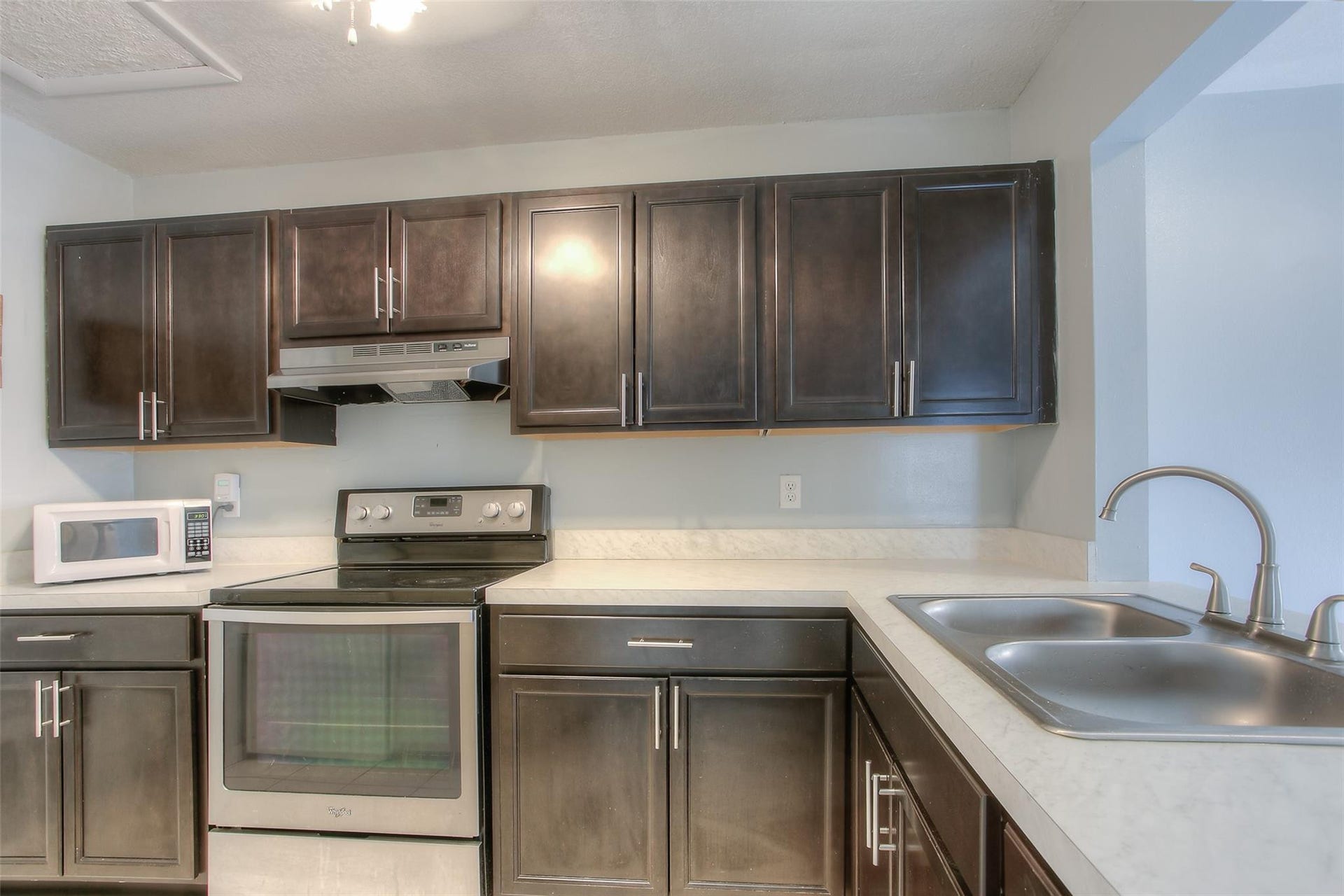2500 W 67TH Place, #22-26, Hialeah, FL 33016 Photo 7