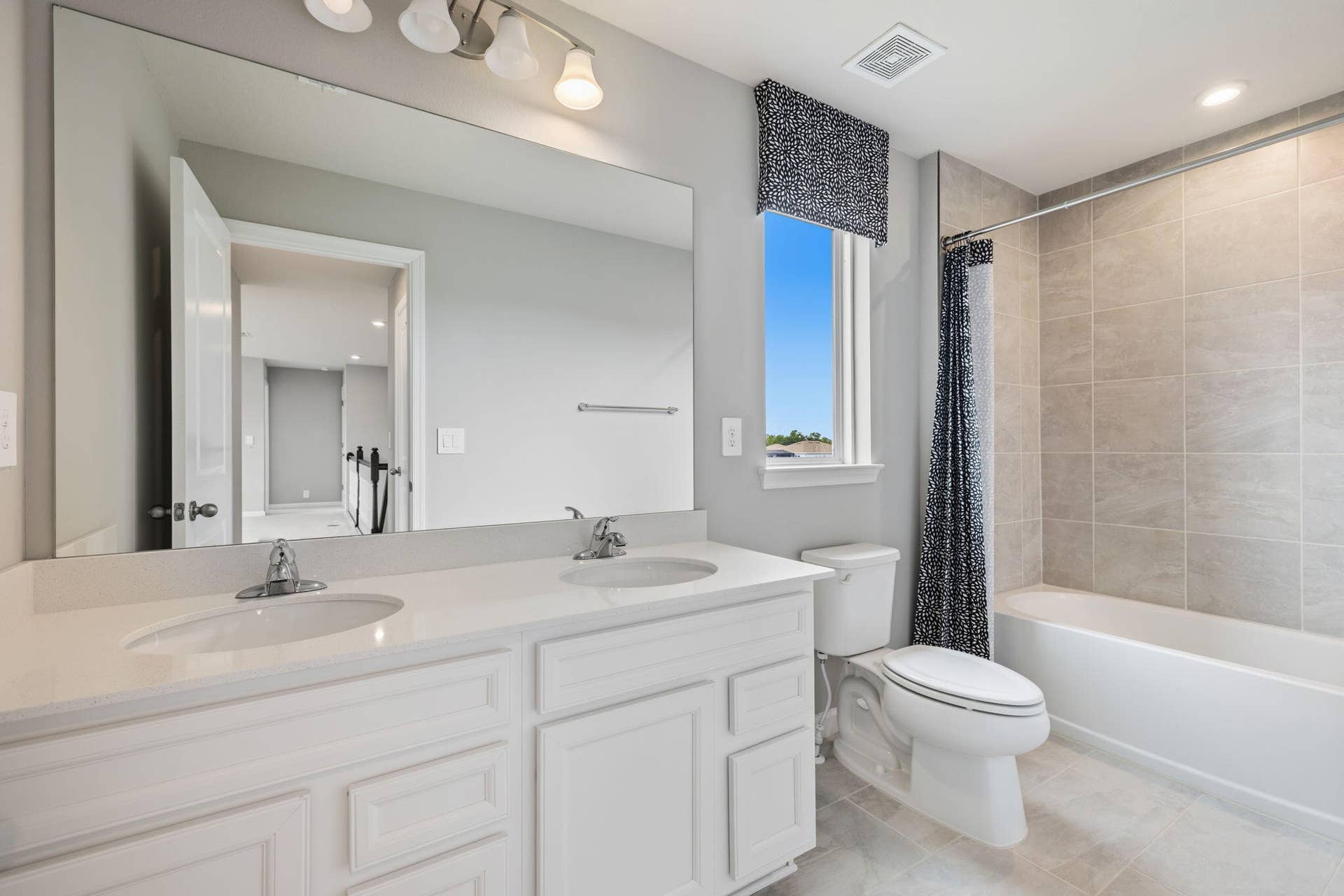 6555 POMELLO Court, Vero Beach, FL 32967 9-web-or-mls-0B2A6989