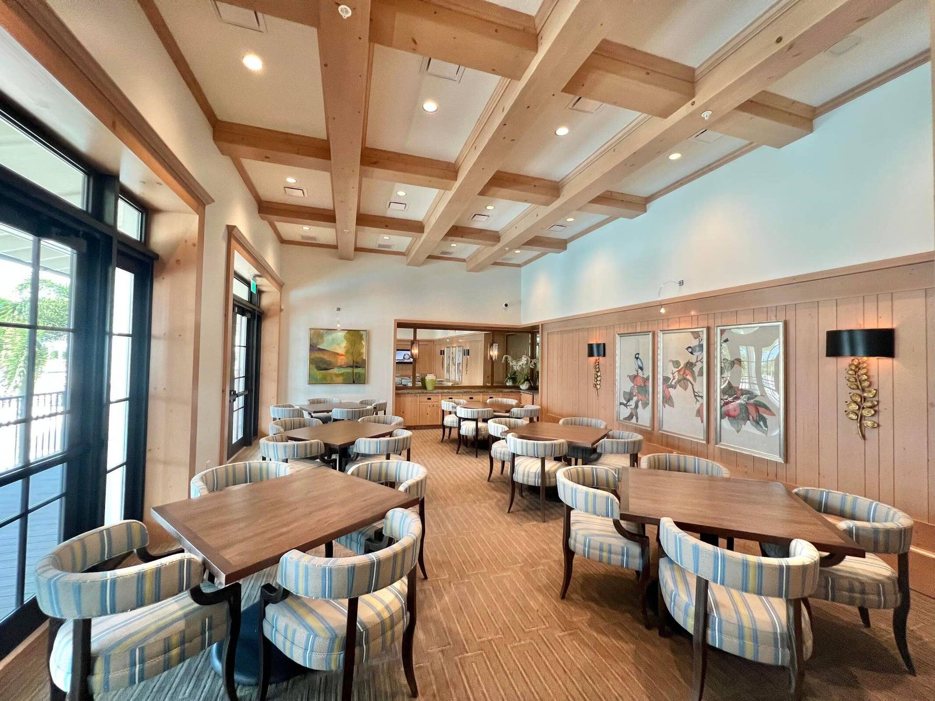 1115 TIMBER REAP Trail, The Acreage, FL 33470 club house dining area