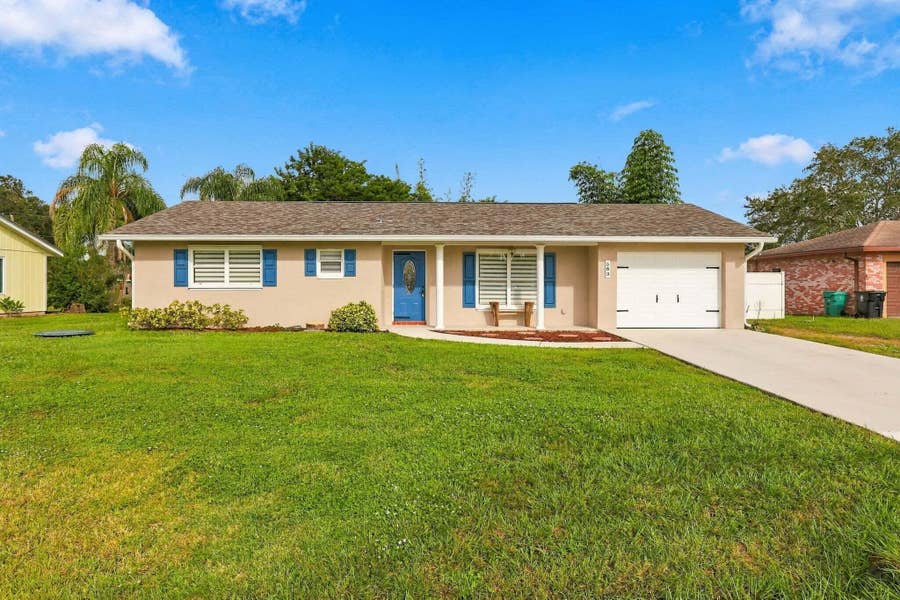 Property photo for 583 SE Greenway Terrace, Port St Lucie, FL