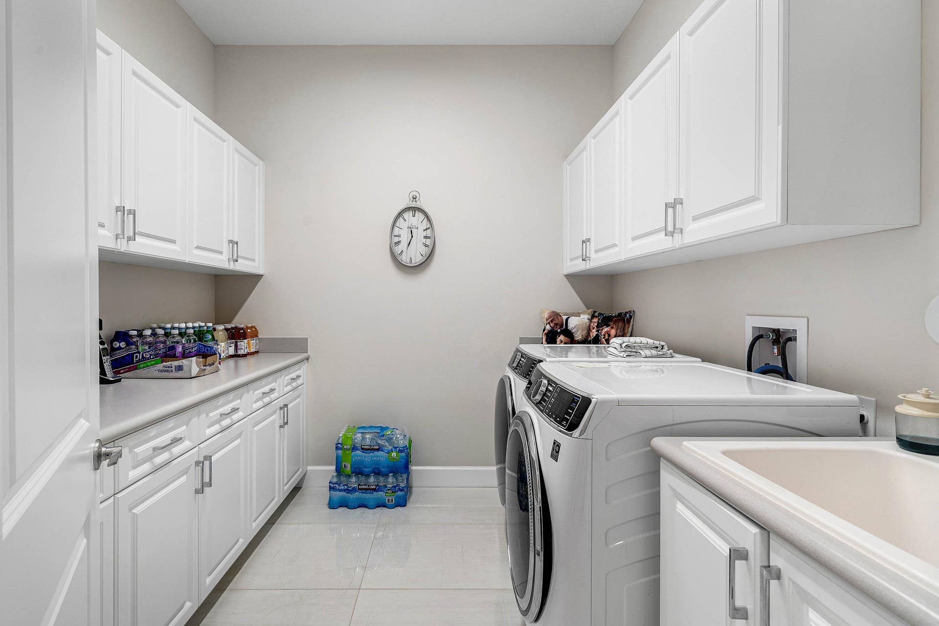 12953 VENETO SPRINGS Drive, Boynton Beach, FL 33473 Upper cabinets