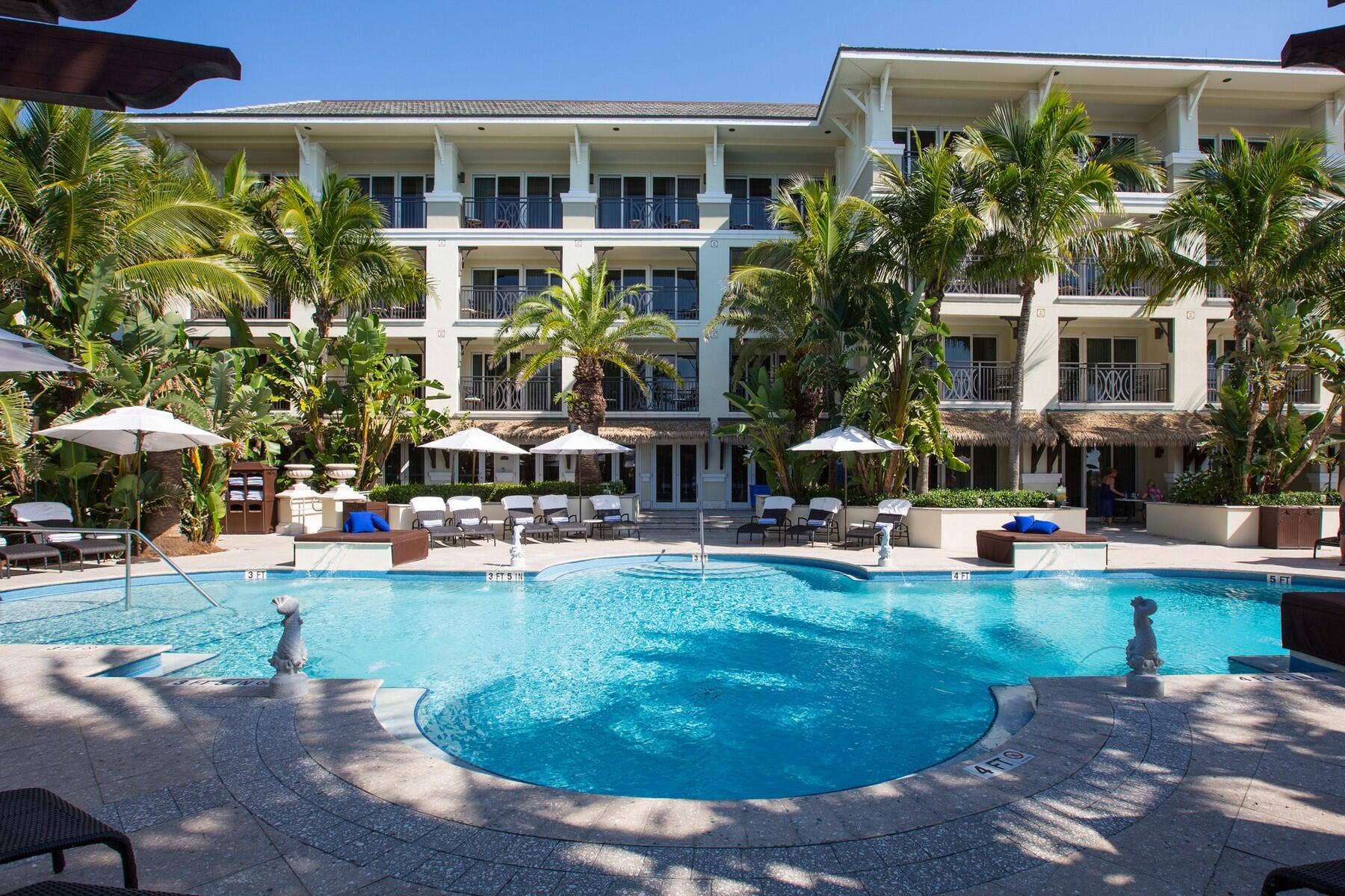 3500 Ocean Drive, #323, Vero Beach, FL 32963 Penthouse Unit - Vero Beach Hotel and Re