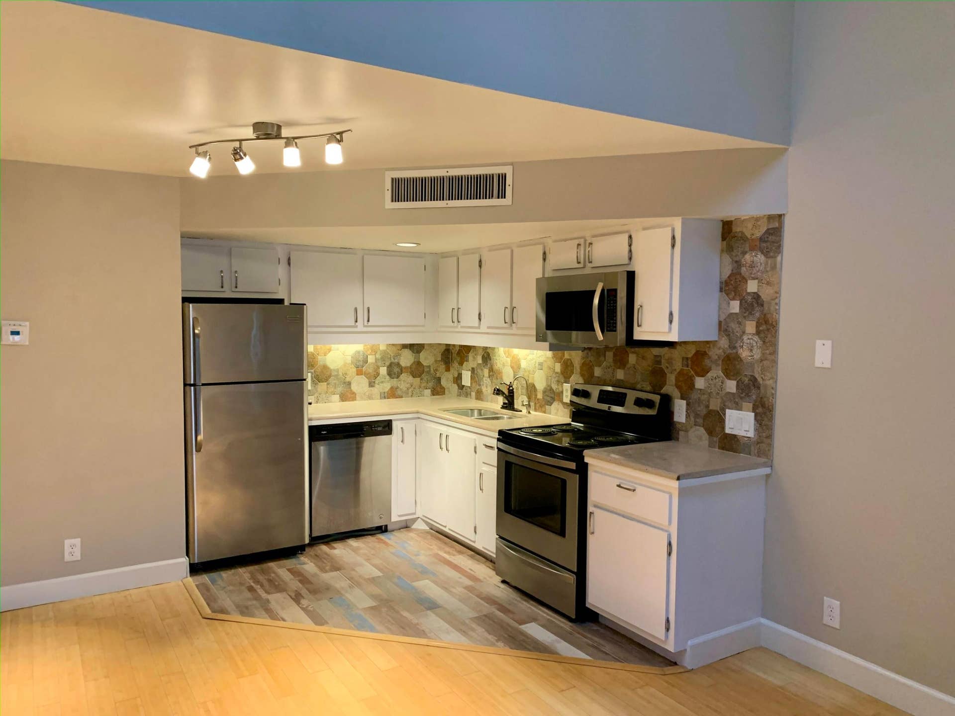 33 DEER CREEK Road, #D106, Deerfield Beach, Deerfield Beach, FL 33442 IMG_8159