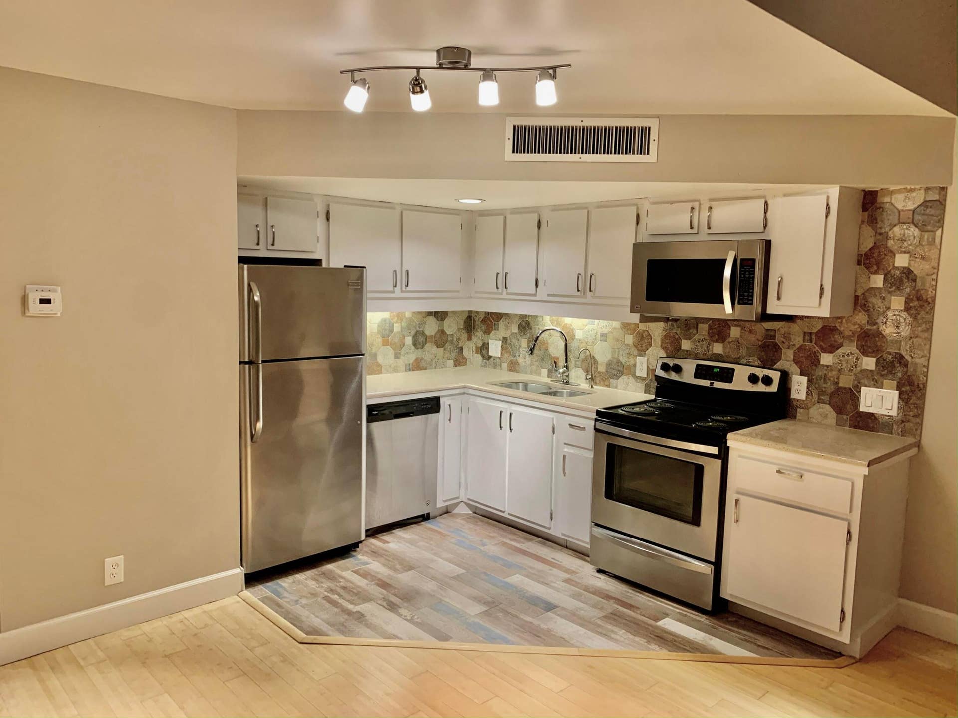 33 DEER CREEK Road, #D106, Deerfield Beach, Deerfield Beach, FL 33442 IMG_8171