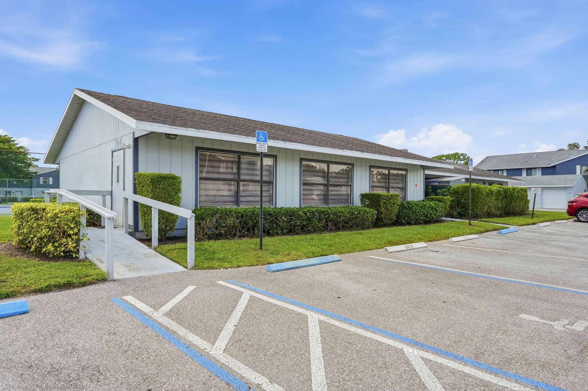 2641 Gately Drive W, #906, West Palm Beach, FL 33415 Clubhouse