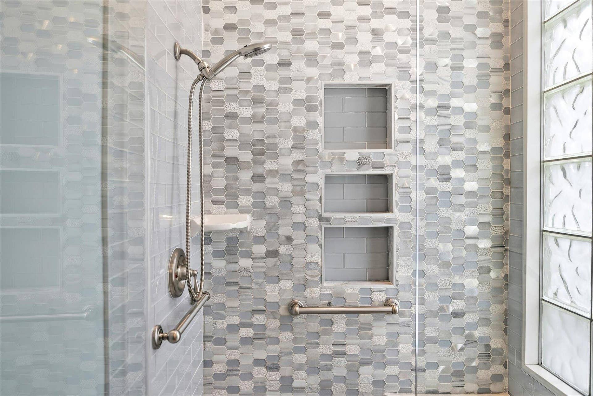 2067 Valencia Drive, Delray Beach, FL 33445 Primary Bath
