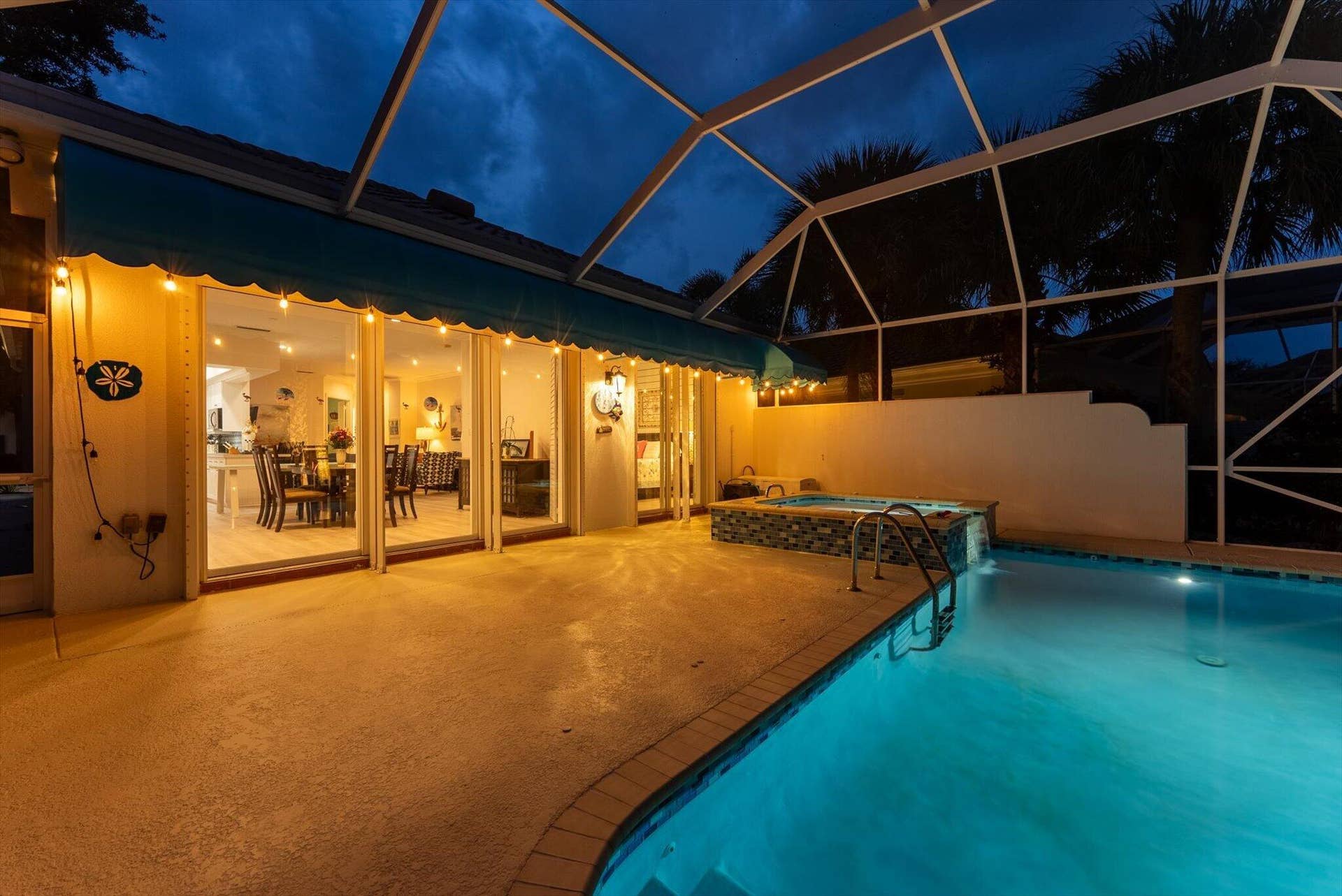 2067 Valencia Drive, Delray Beach, FL 33445 Twilight Pool + Spa
