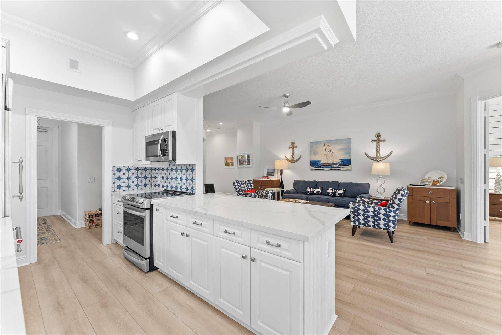 2067 Valencia Drive, Delray Beach, FL 33445 Kitchen