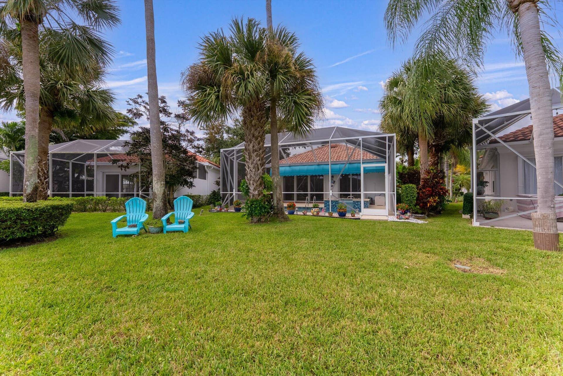 2067 Valencia Drive, Delray Beach, FL 33445 Lake Front