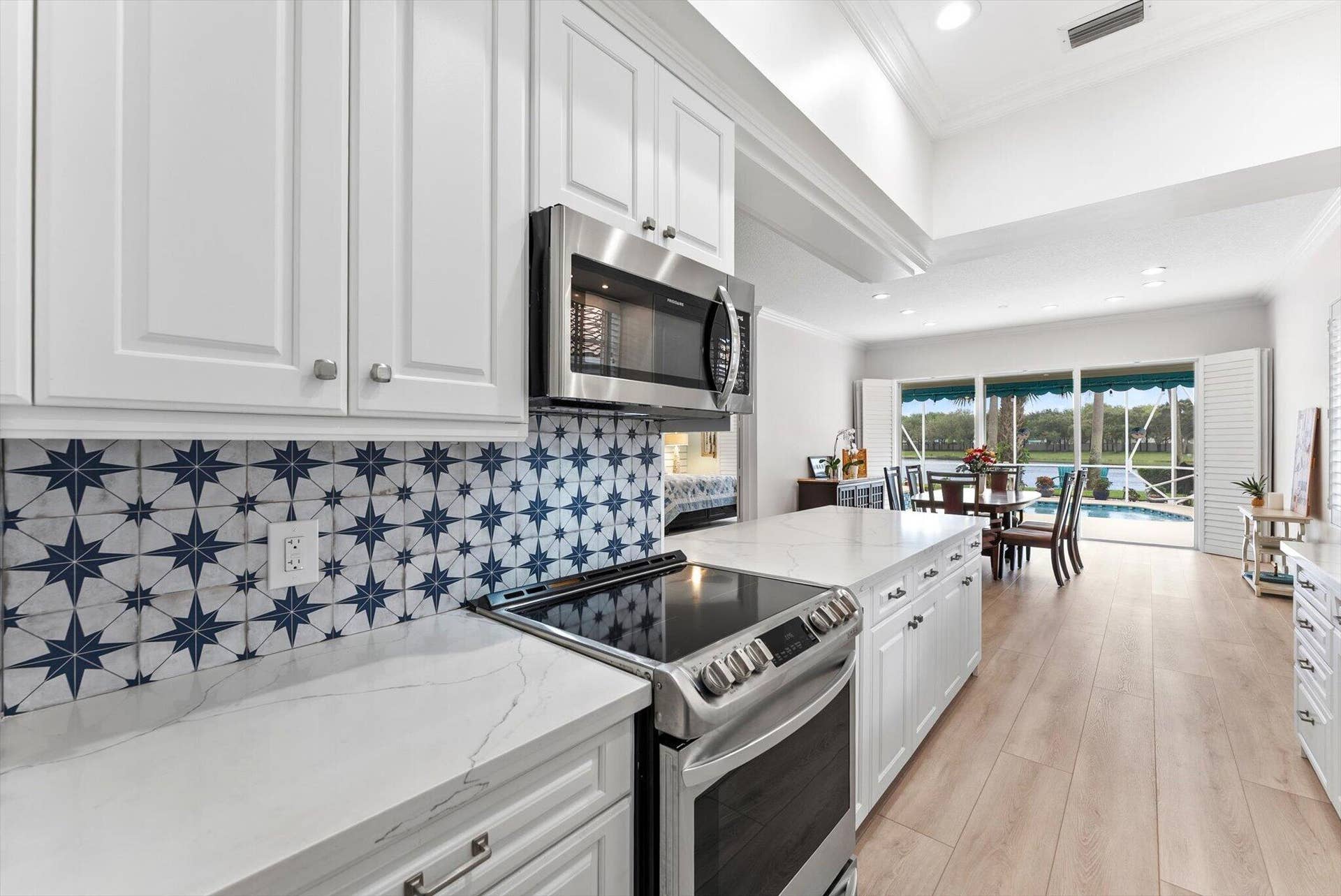 2067 Valencia Drive, Delray Beach, FL 33445 Kitchen