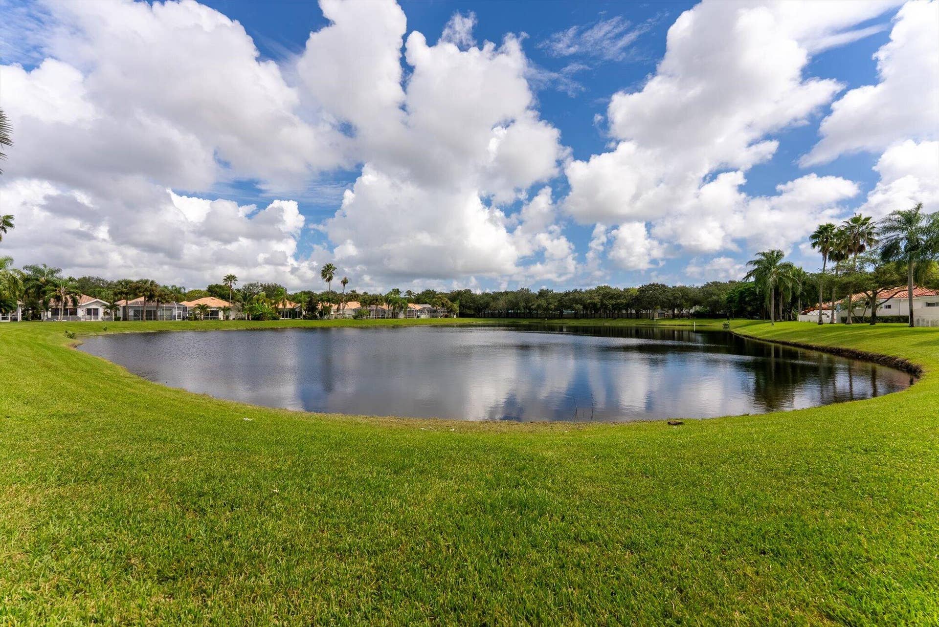 2067 Valencia Drive, Delray Beach, FL 33445 Lake Front