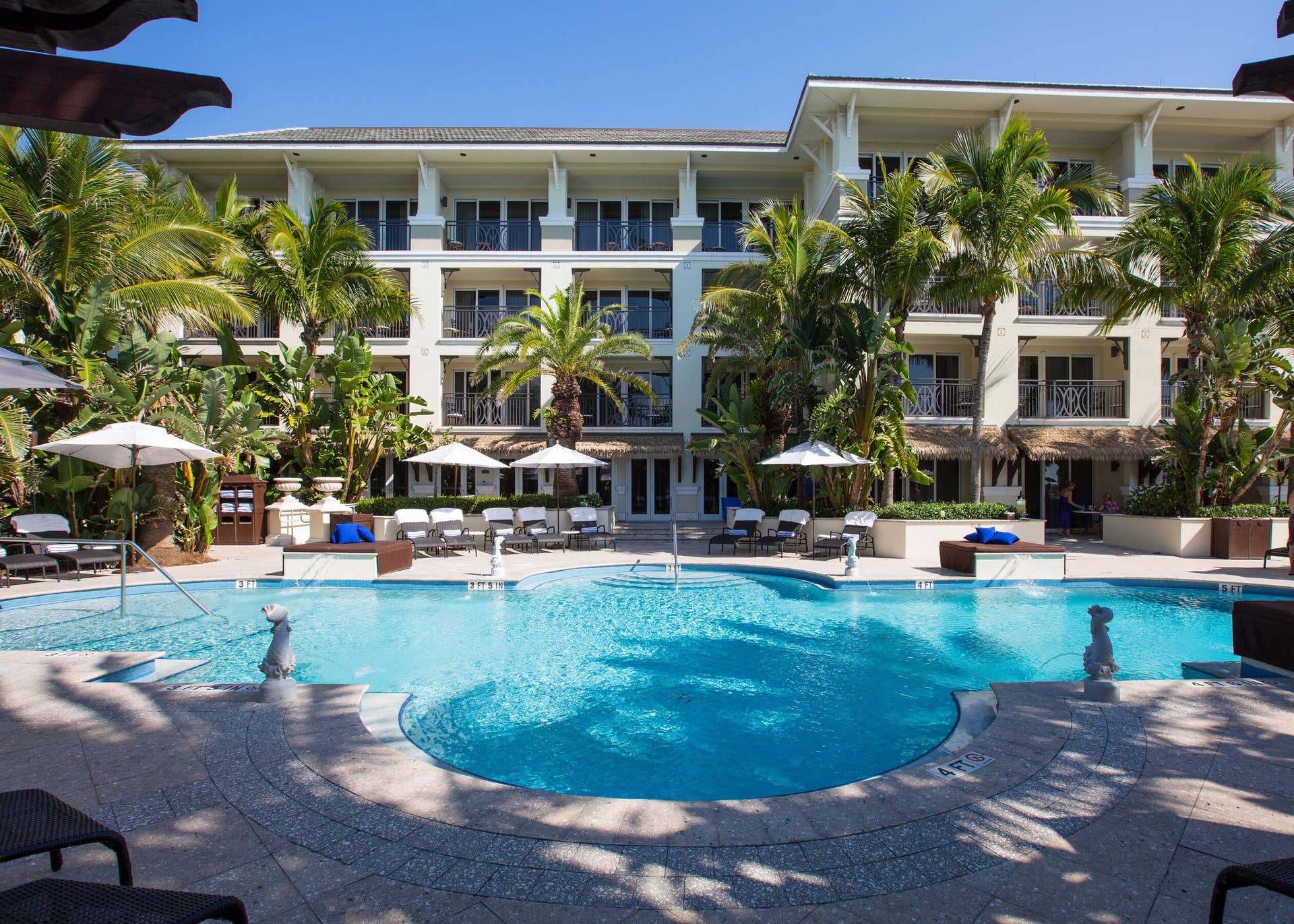 3500 Ocean Drive, #421, Vero Beach, FL 32963 Penthouse_Unit_-_Vero_Beach_Hotel_and_Re