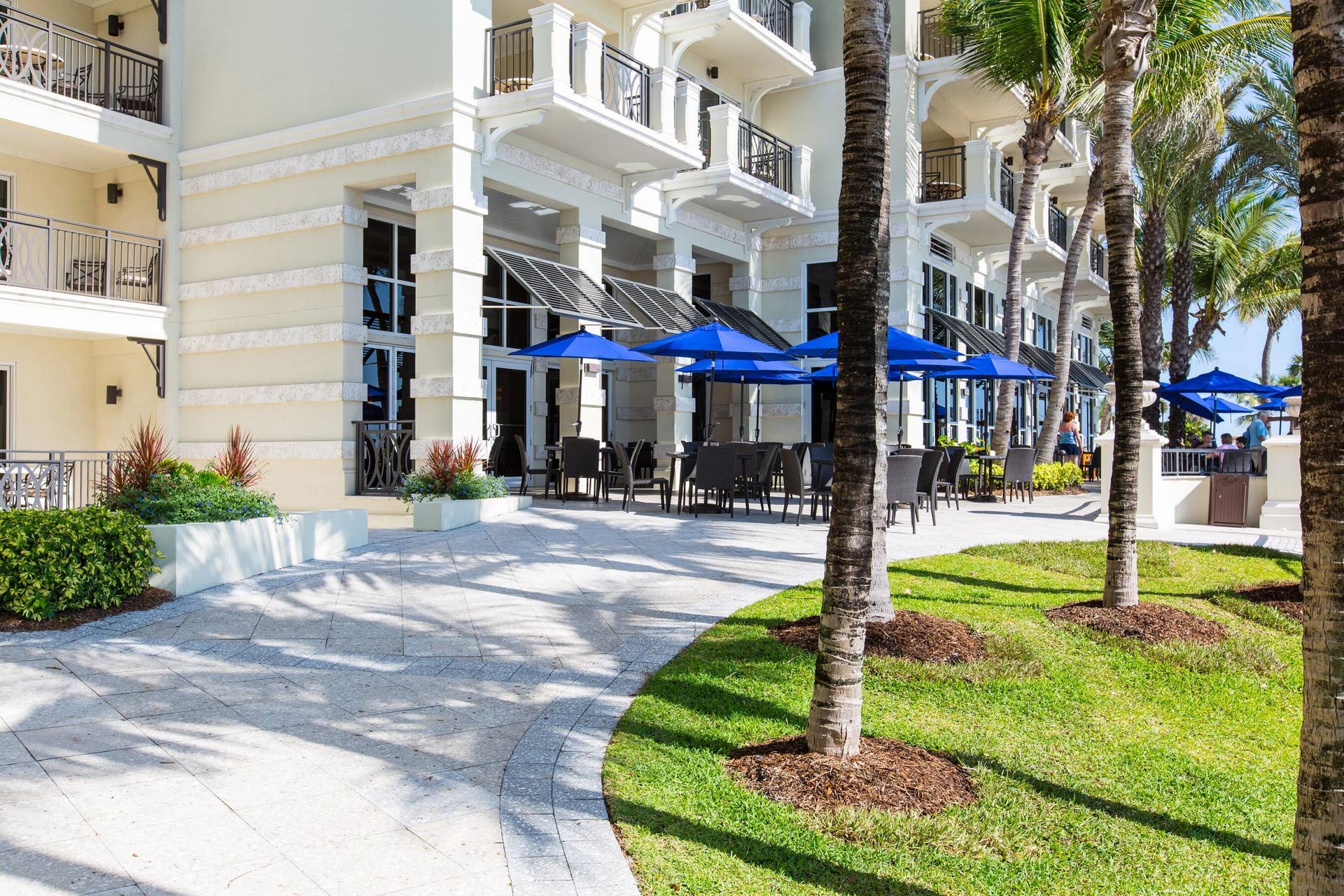 3500 Ocean Drive, #421, Vero Beach, FL 32963 Penthouse_Unit_-_Vero_Beach_Hotel_and_Re
