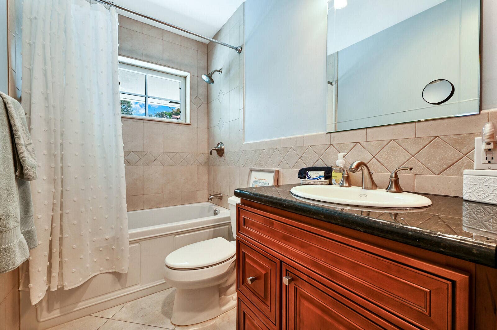 904 SE 12th Street, Deerfield Beach, FL 33441 23_Image_23_mls
