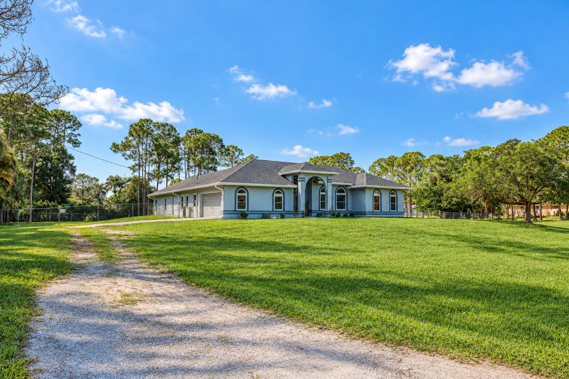 17226 79th Court N, The Acreage, FL 33470 Front of house