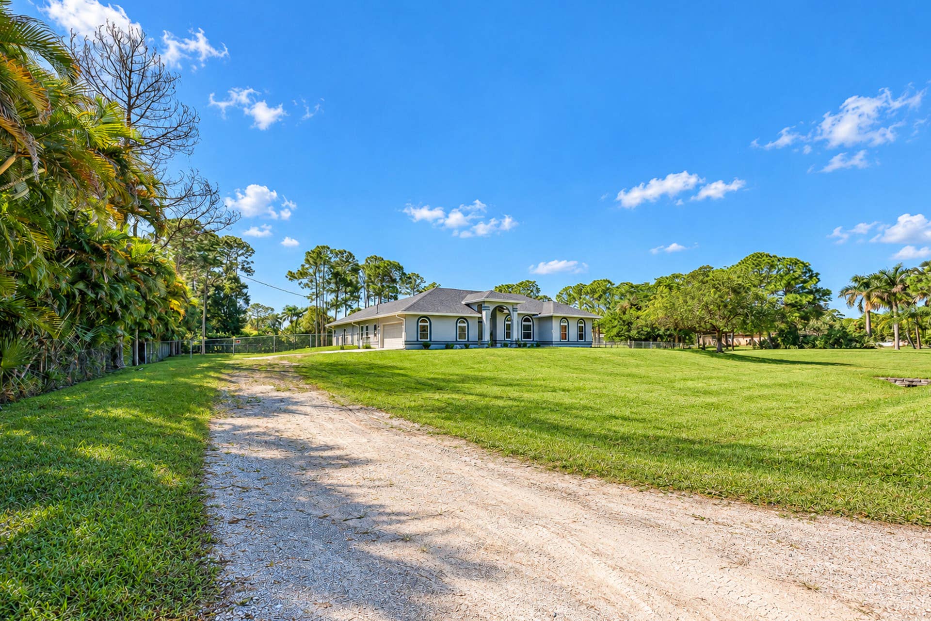 17226 79th Court N, The Acreage, FL 33470 Front of house
