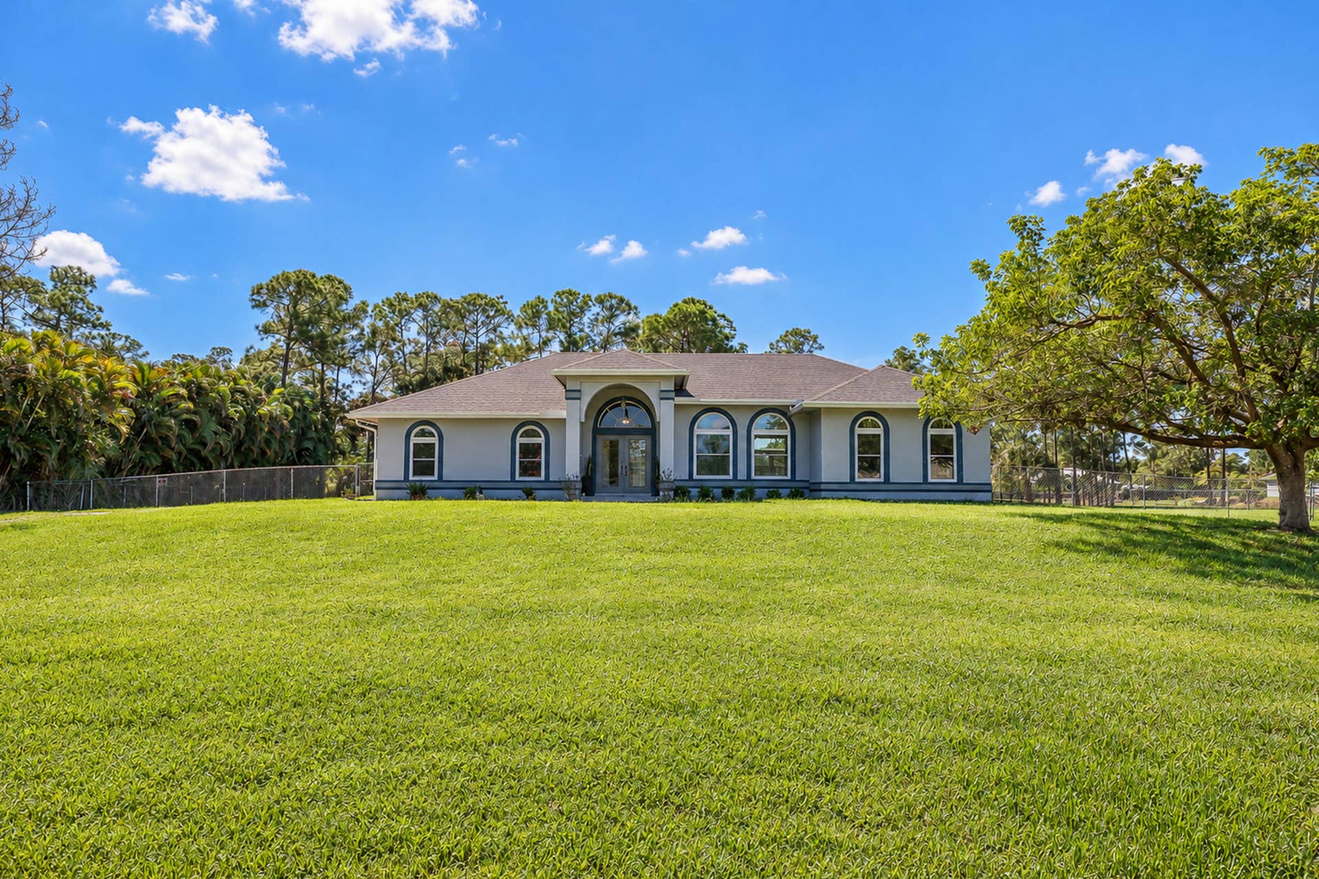 17226 79th Court N, The Acreage, FL 33470 Front of house