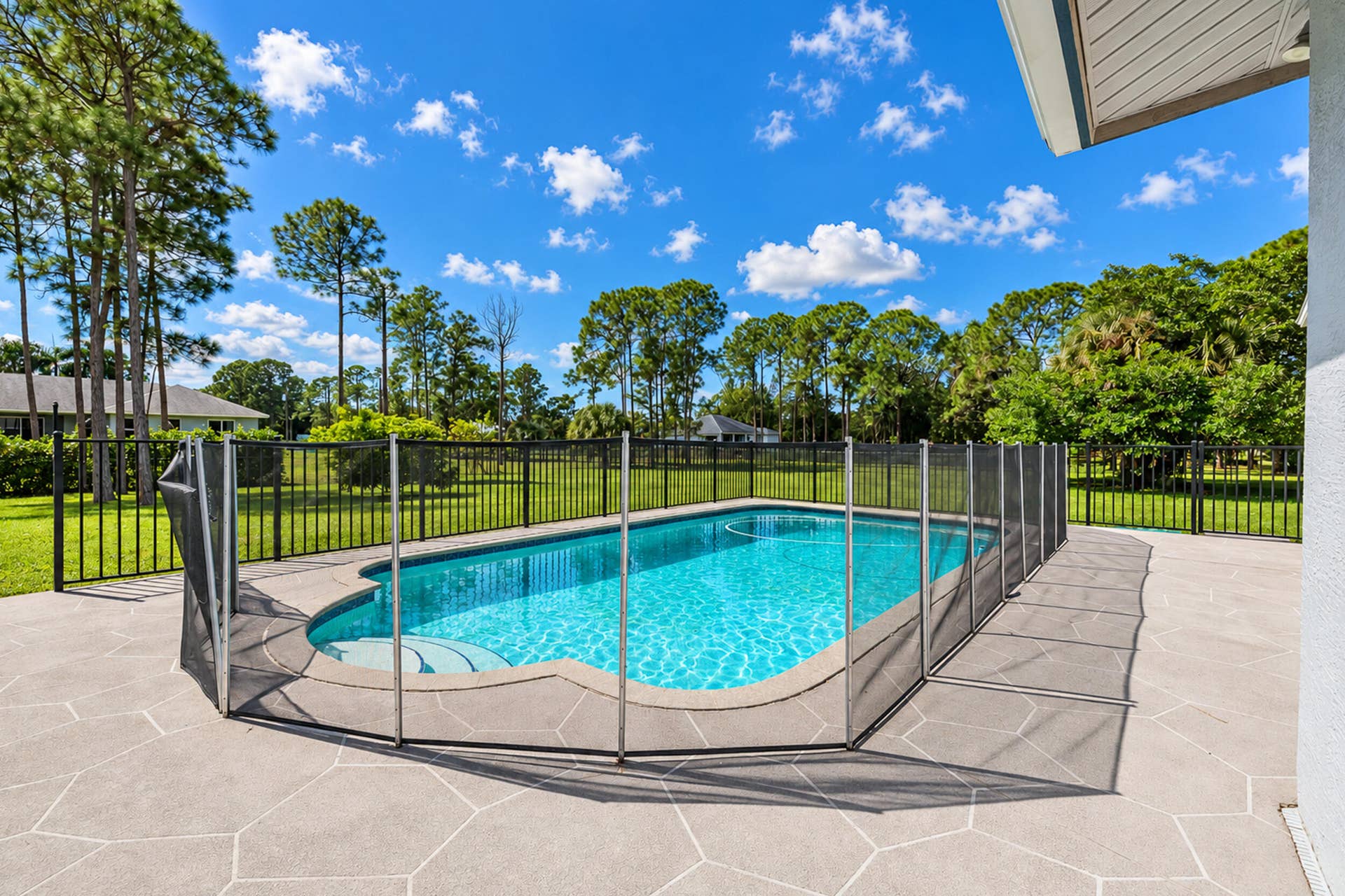 17226 79th Court N, The Acreage, FL 33470 Pool