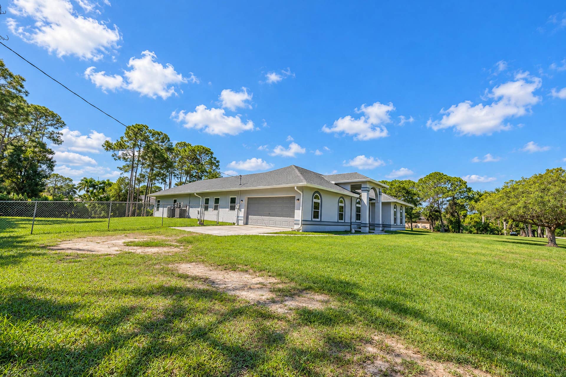 17226 79th Court N, The Acreage, FL 33470 Front of house