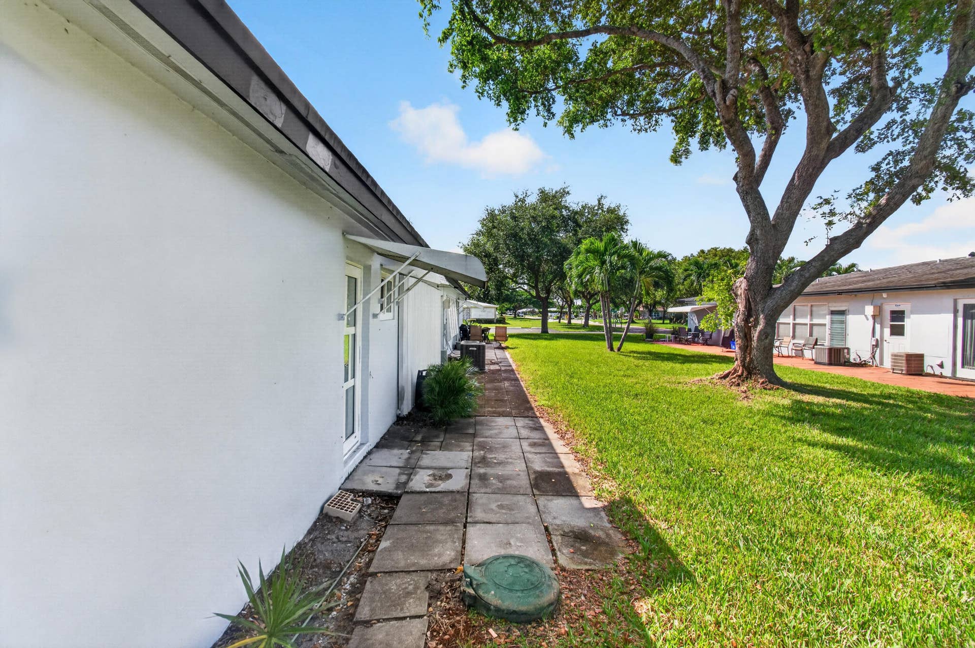 18_Rear_pathway_and_garden_Original