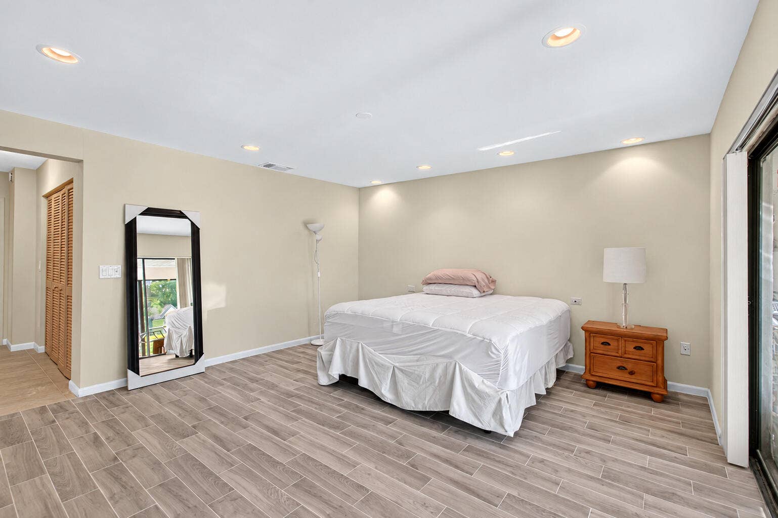 21923 Arriba Real, Boca Raton, FL 33433 18_Primary_bedroom_reverse_view