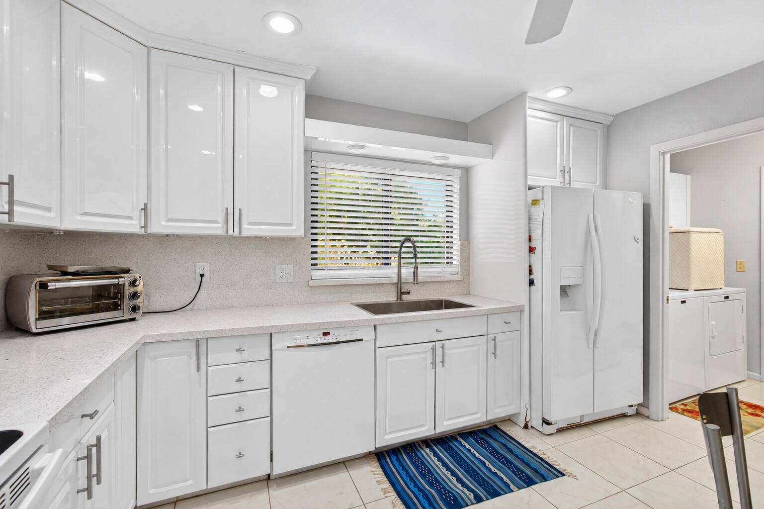 21923 Arriba Real, Boca Raton, FL 33433 06_Kitchen_storage_and_appliances