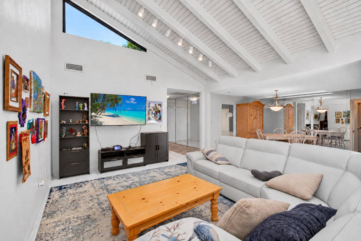 21923 Arriba Real, Boca Raton, FL 33433 12_Living_room_seating
